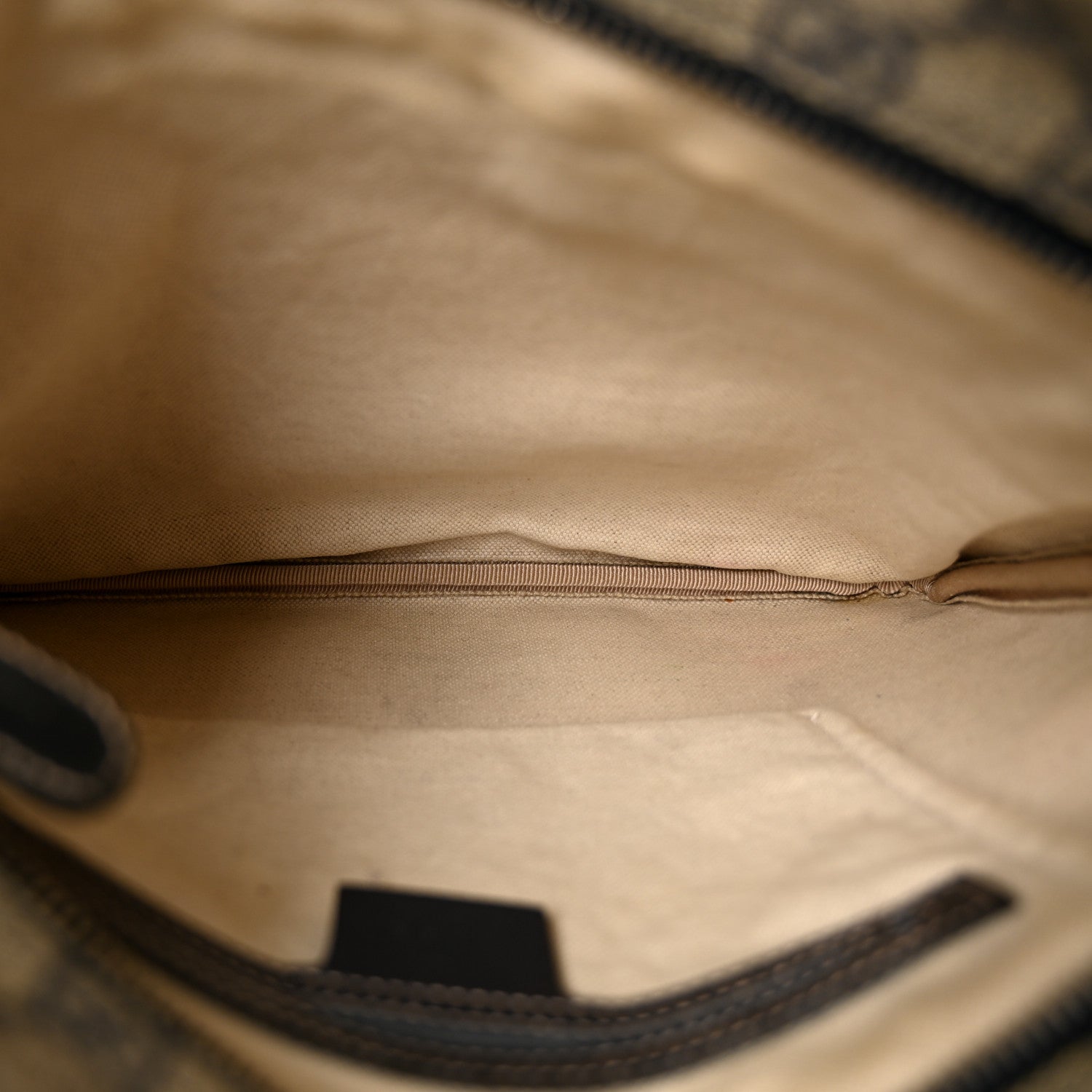 Gucci GG Supreme Monogram Small Flat Side Zip Messenger Bag Beige Blue 5 of 12