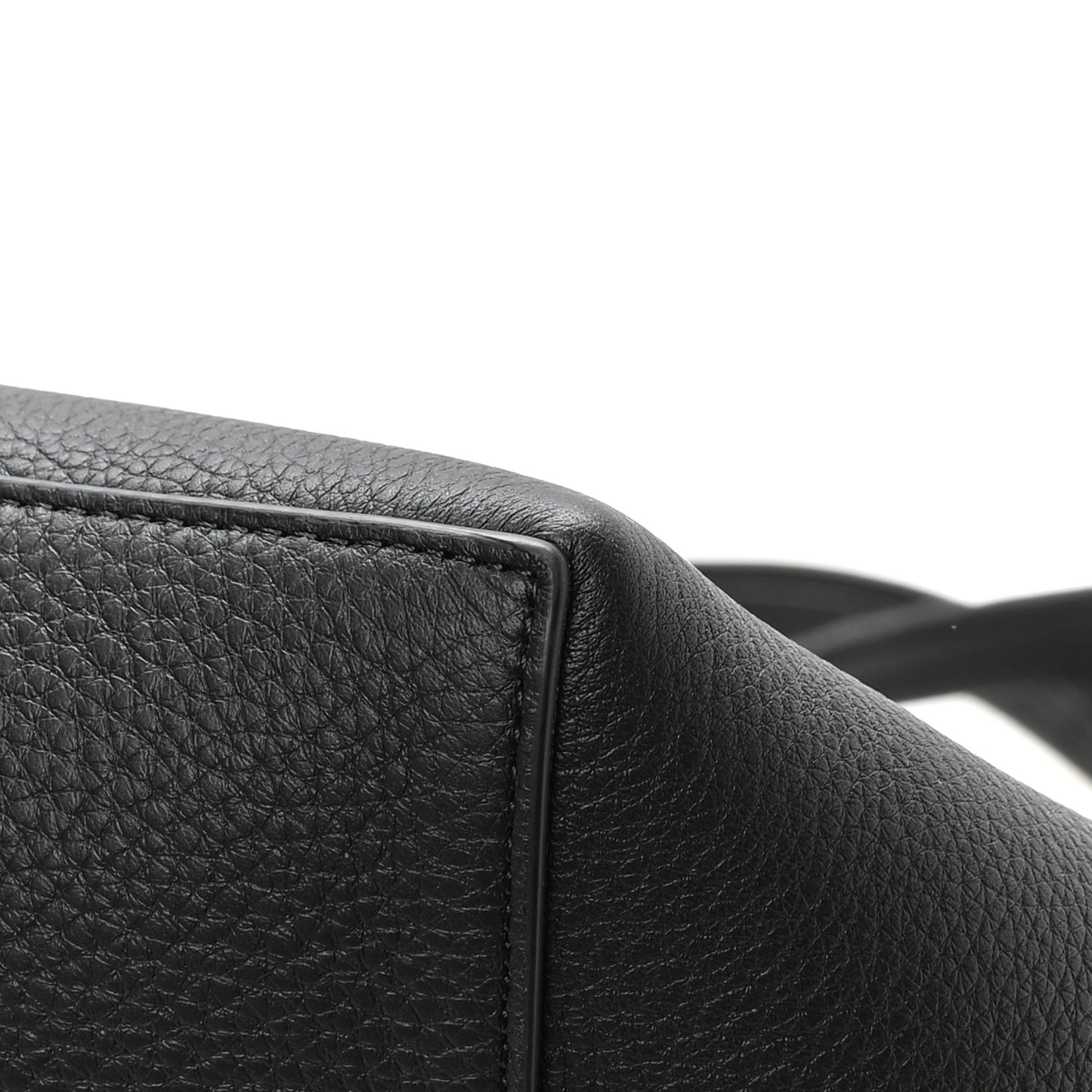 Grained Calfskin Park Tote Three Black