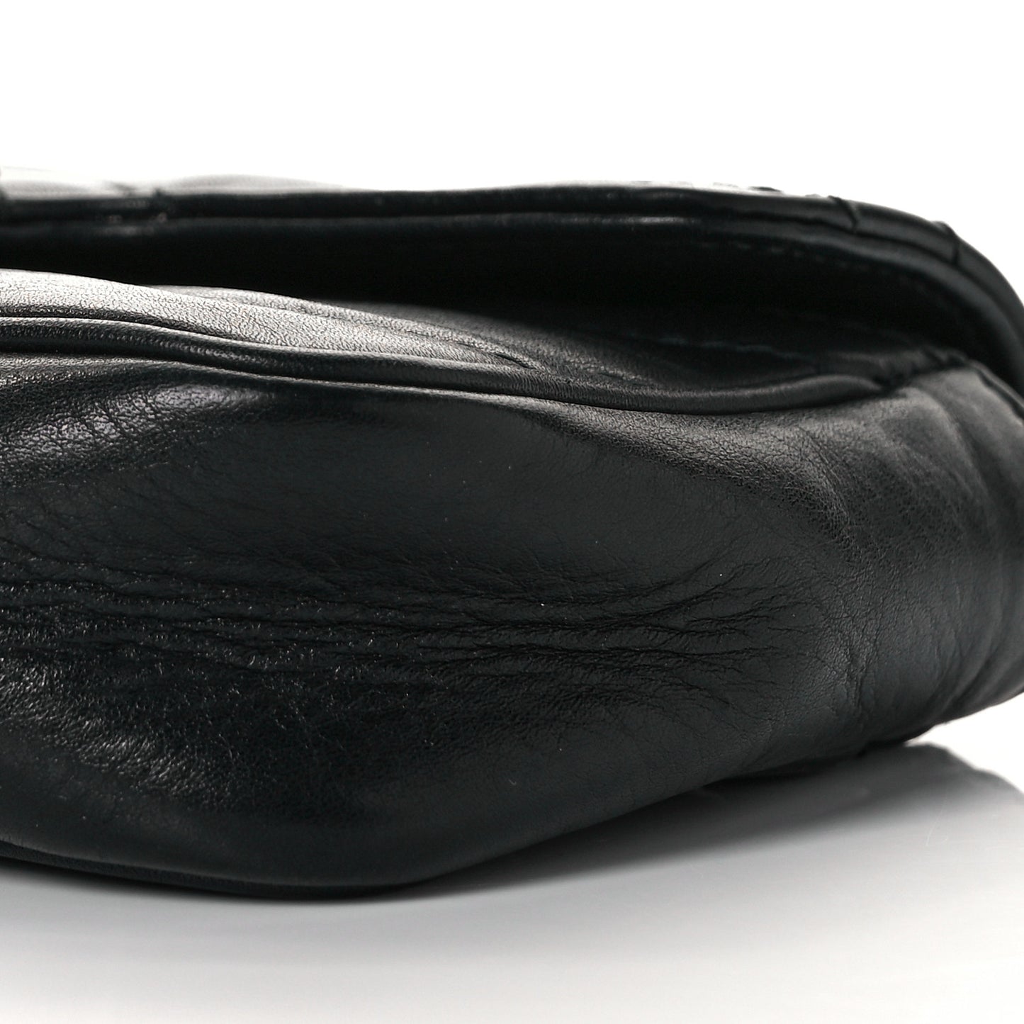 Calfskin Matelasse Super Mini GG Marmont Shoulder Bag Black