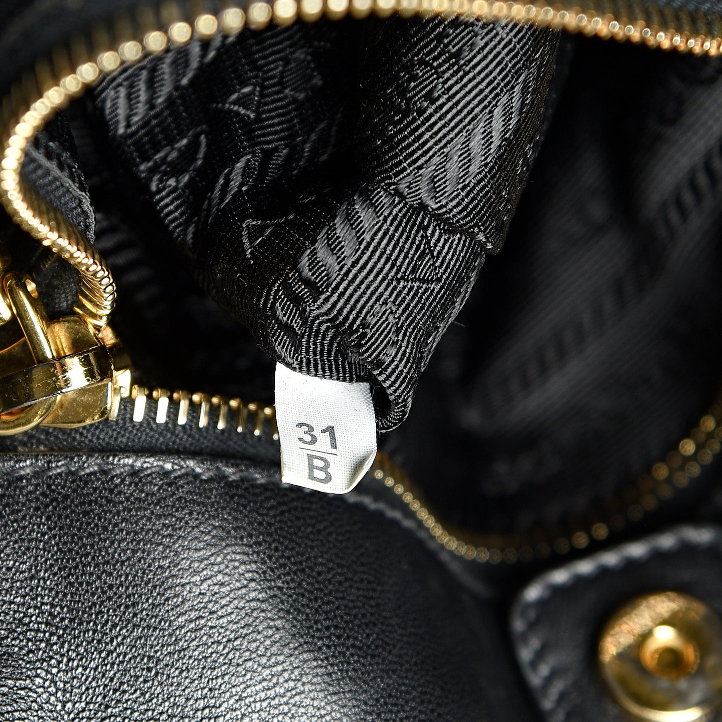 Tessuto Nylon Gaufre Tote Black