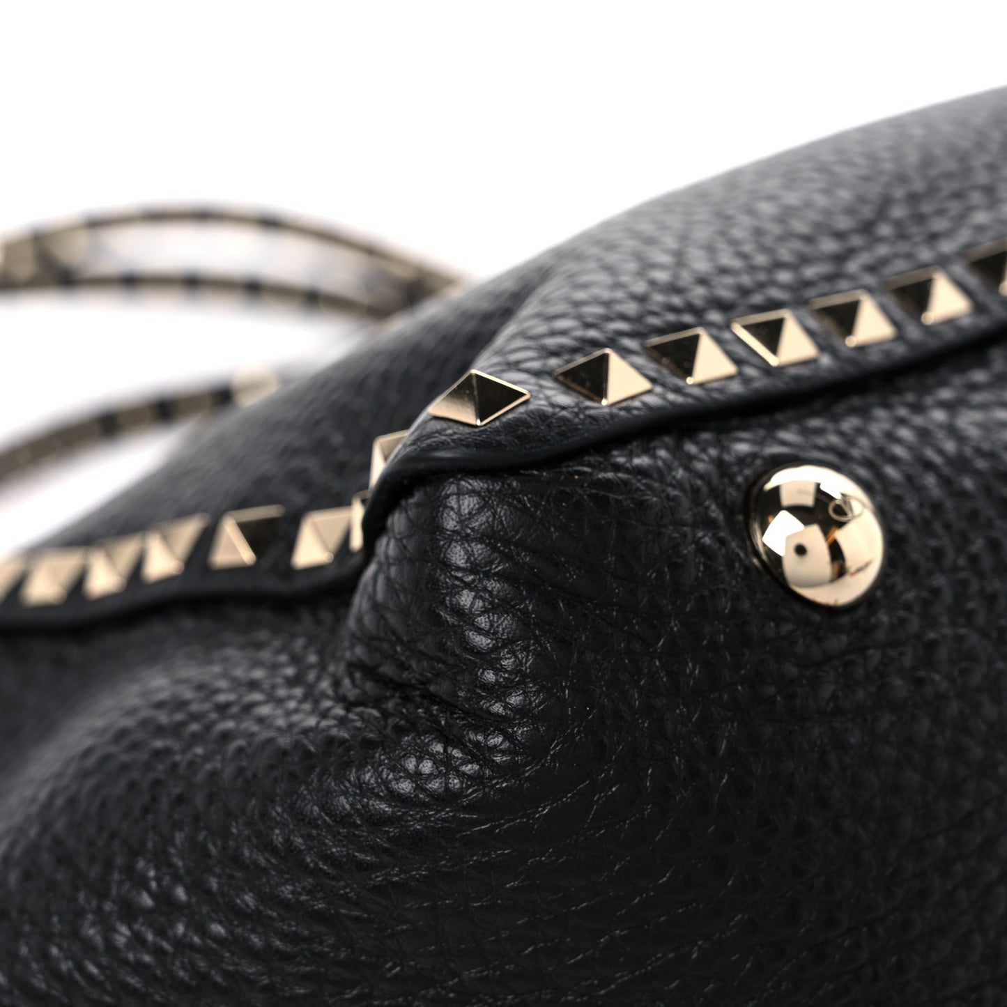 Pebbled Calfskin Medium Rockstud Tote Black