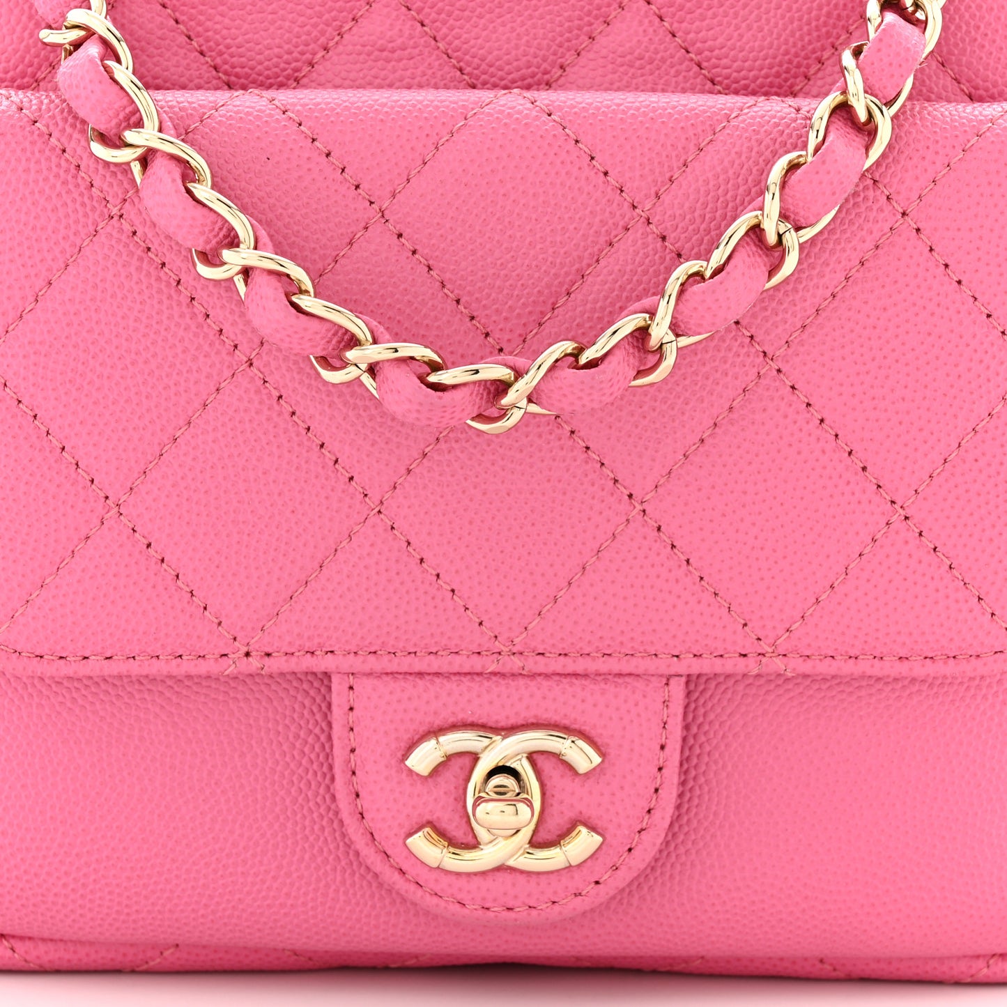 Caviar Quilted CC Day Camera Case Pink