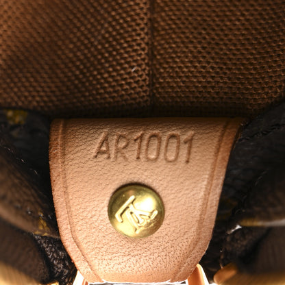 Louis Vuitton Monogram Cabas Mezzo 7 of 15