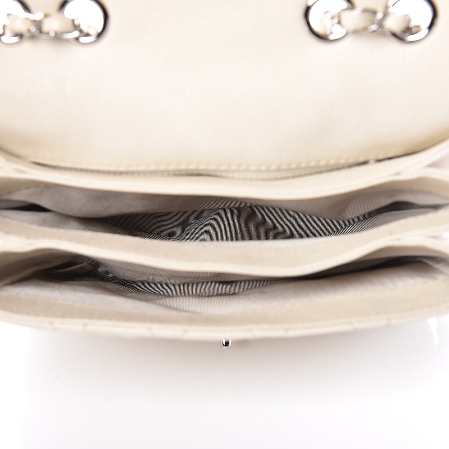 Caviar Quilted Medium Urban Companion Flap White