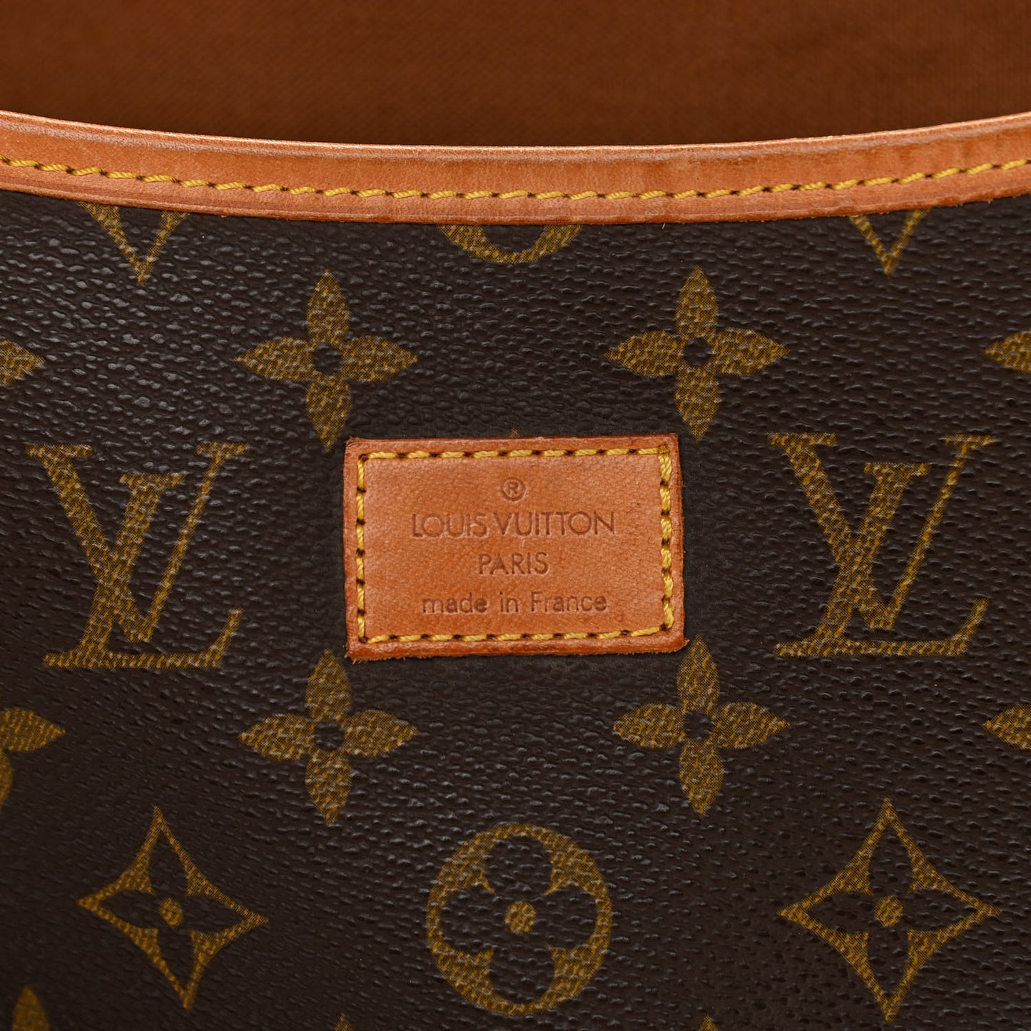 Monogram Saumur 35