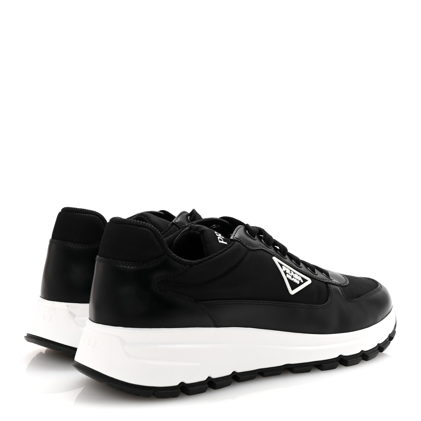 Re-Nylon Piuma Metal Triangle Logo Quilted 45mm Sneakers 39.5 Black