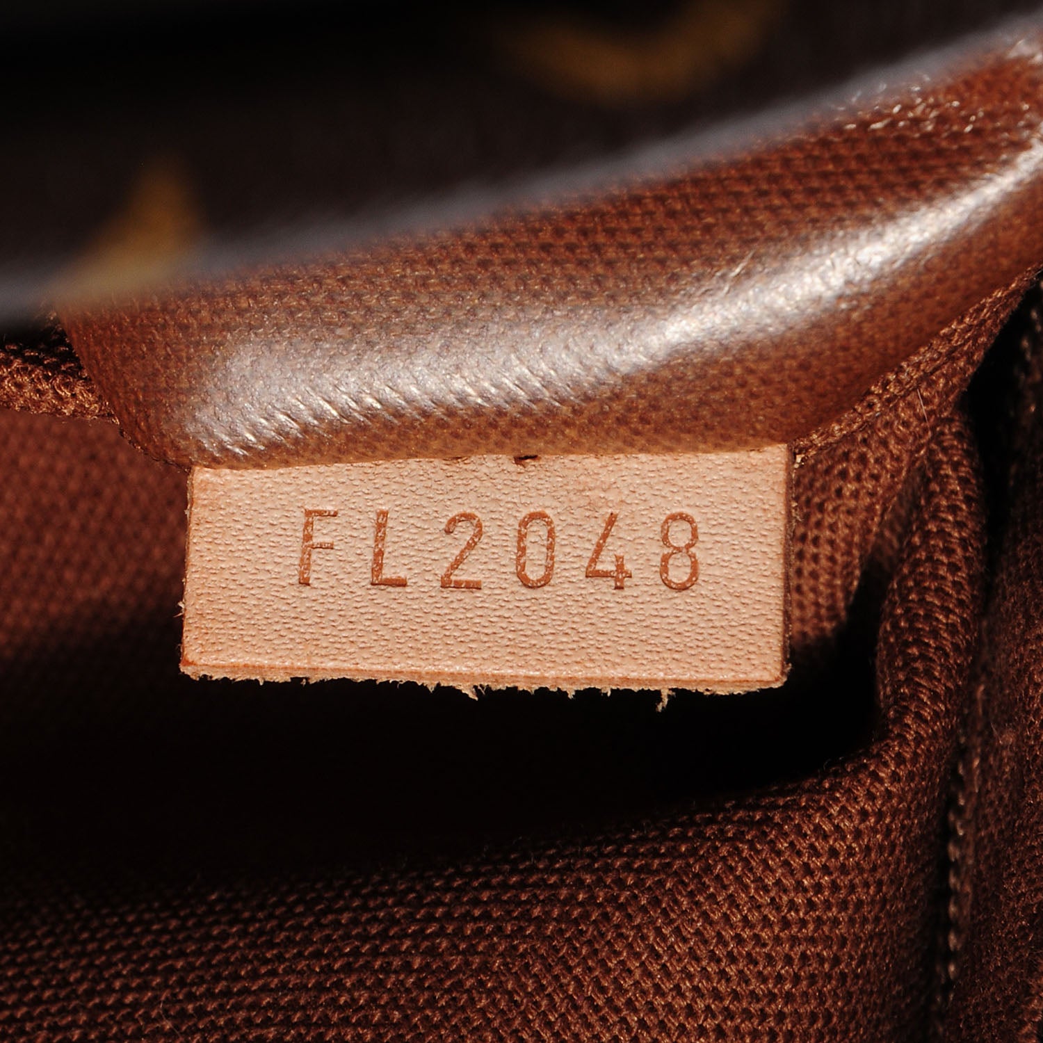 Louis Vuitton Monogram Eole 50 10 of 11