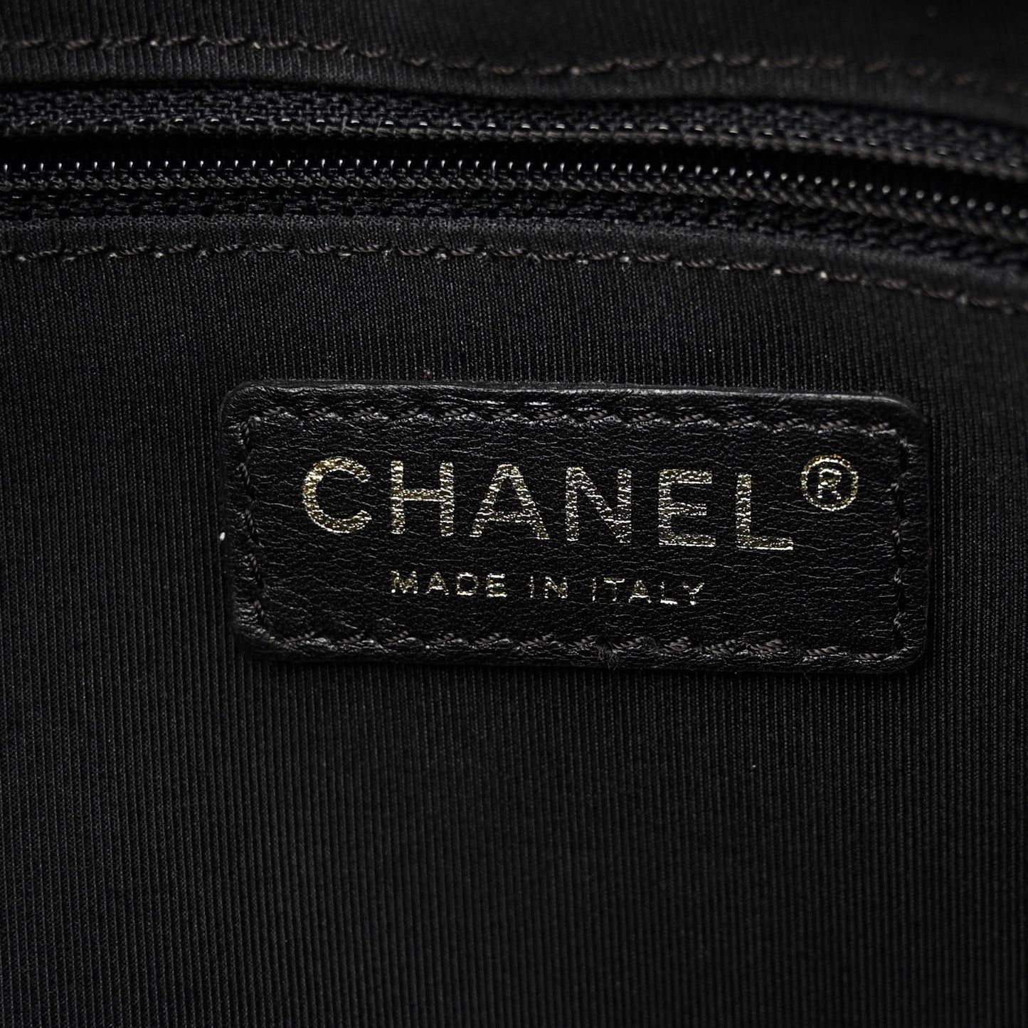 Caviar Quilted Petit Timeless Tote PTT Black