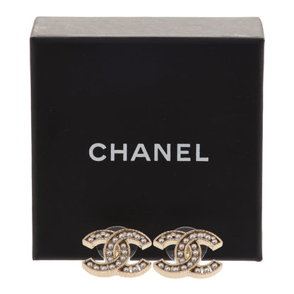 Chanel Pearl CC Earrings Gold 5 of 5