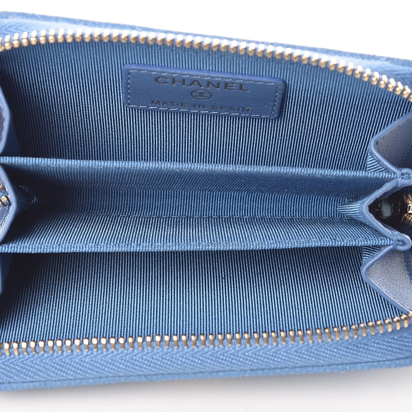 Caviar Chevron Quilted Zip Coin Purse Blue