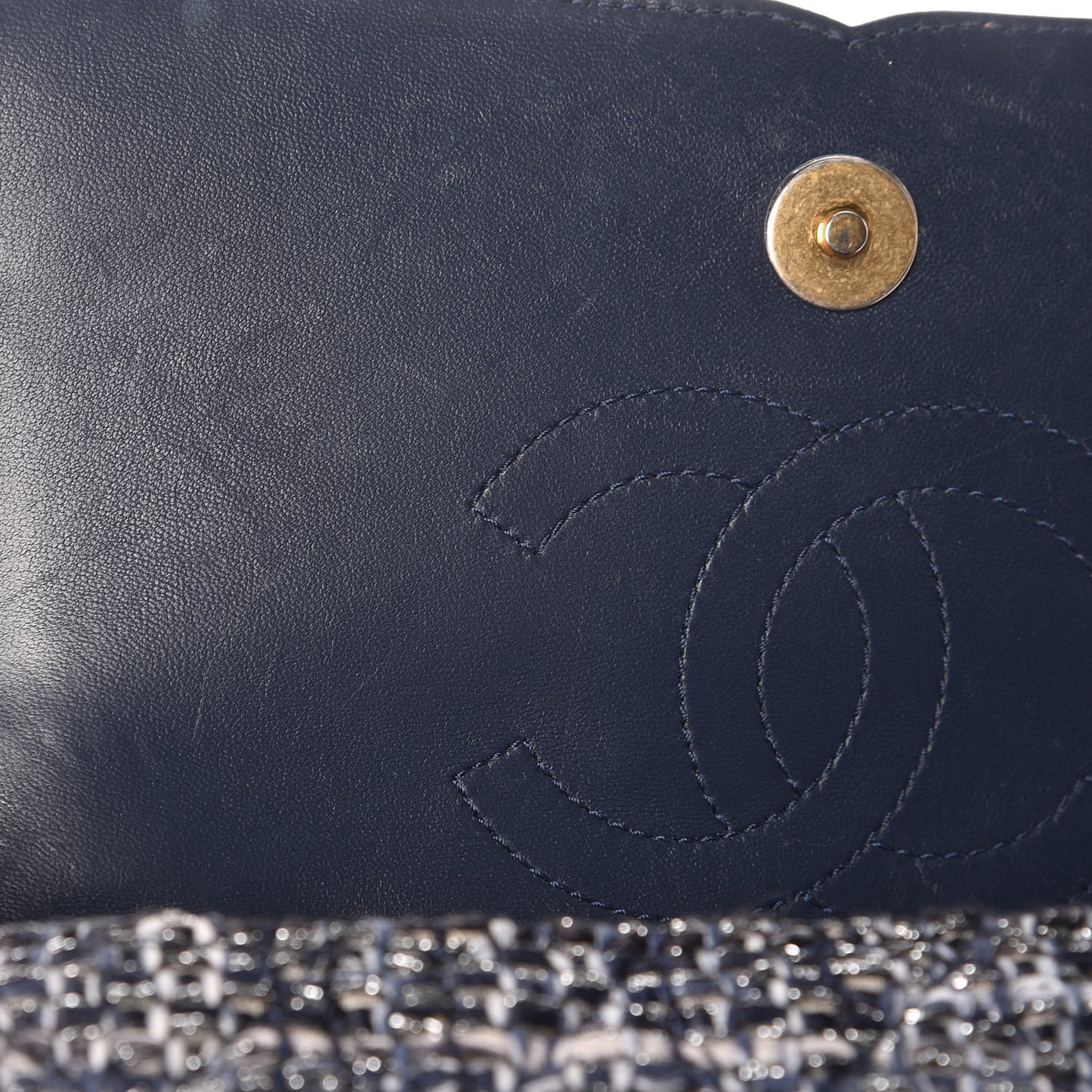 Tweed Snakeskin Quilted Small CC Filigree Flap Multicolor