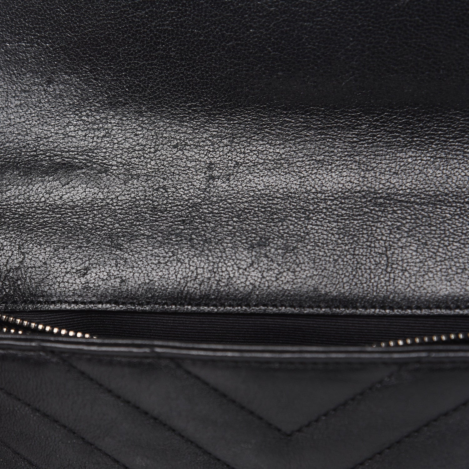 Saint Laurent Sheepskin Matelasse Chevron Monogram College Chain Wallet Black 11 of 18