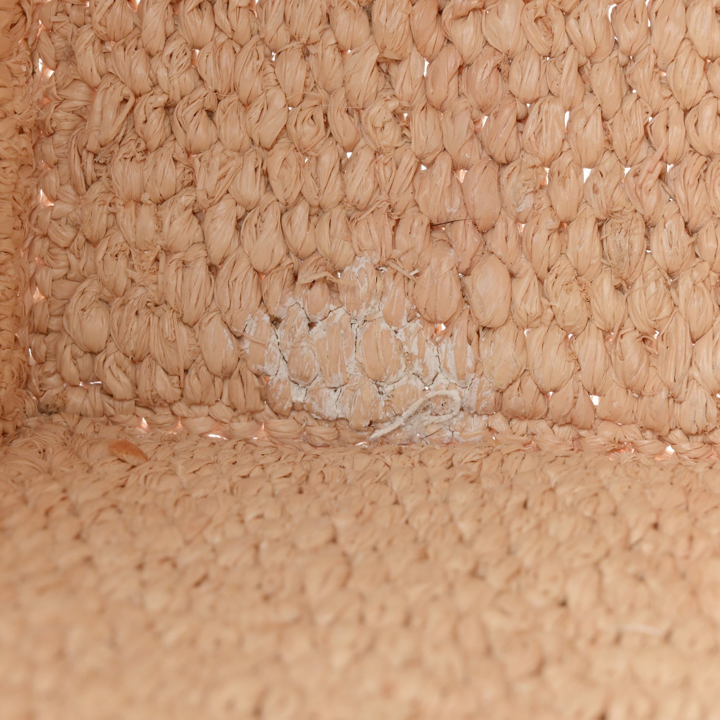 Raffia Calfskin Triomphe Small Cabas Thais Tan