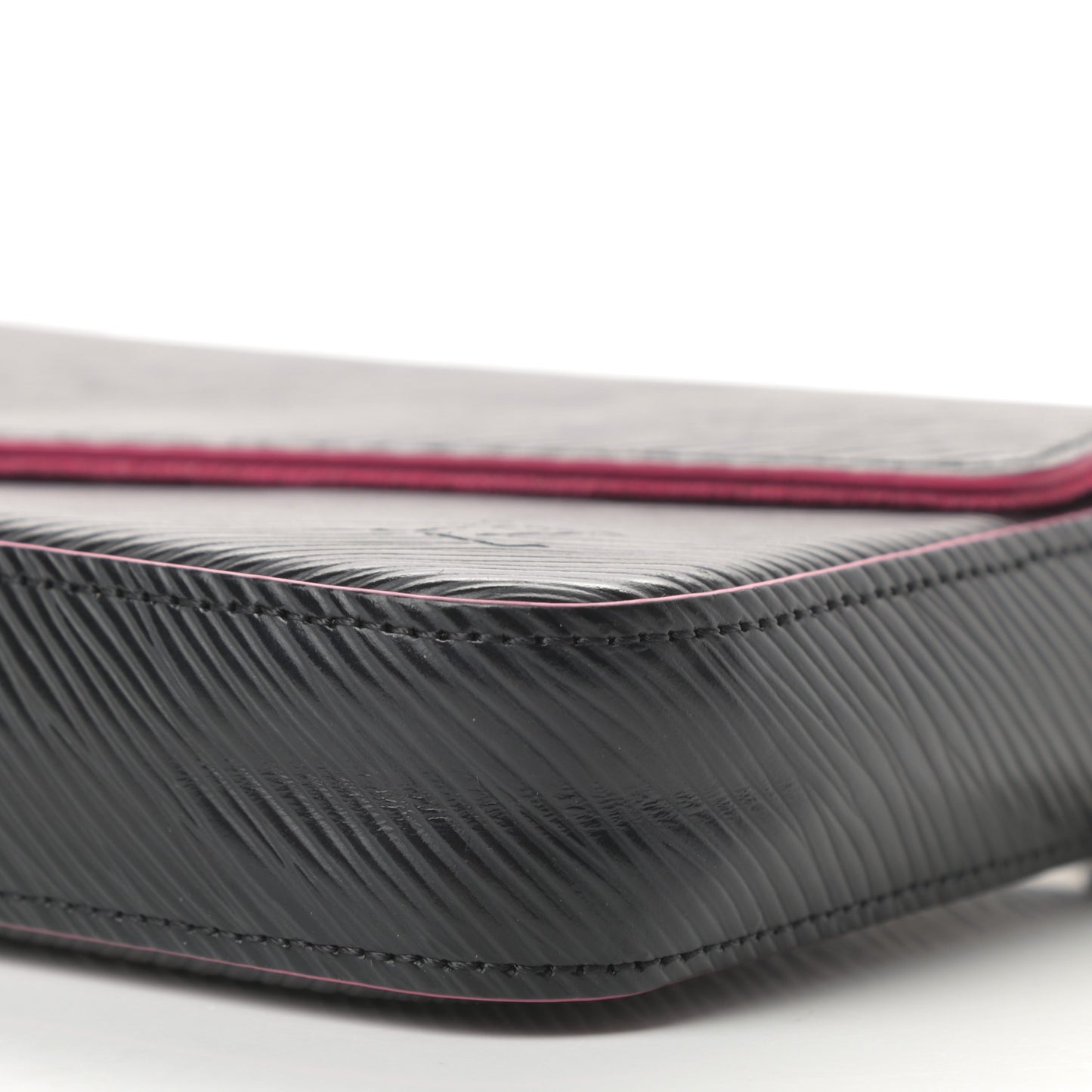 Epi Pochette Felicie Black Hot Pink