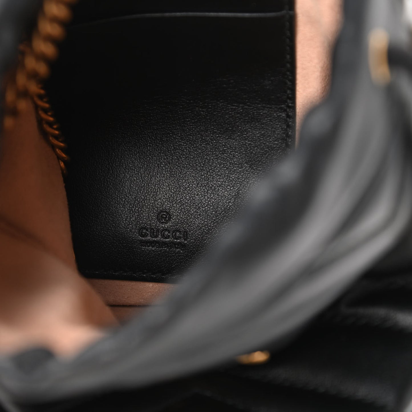 Calfskin Matelasse Mini GG Marmont 2.0 Bucket Bag Black