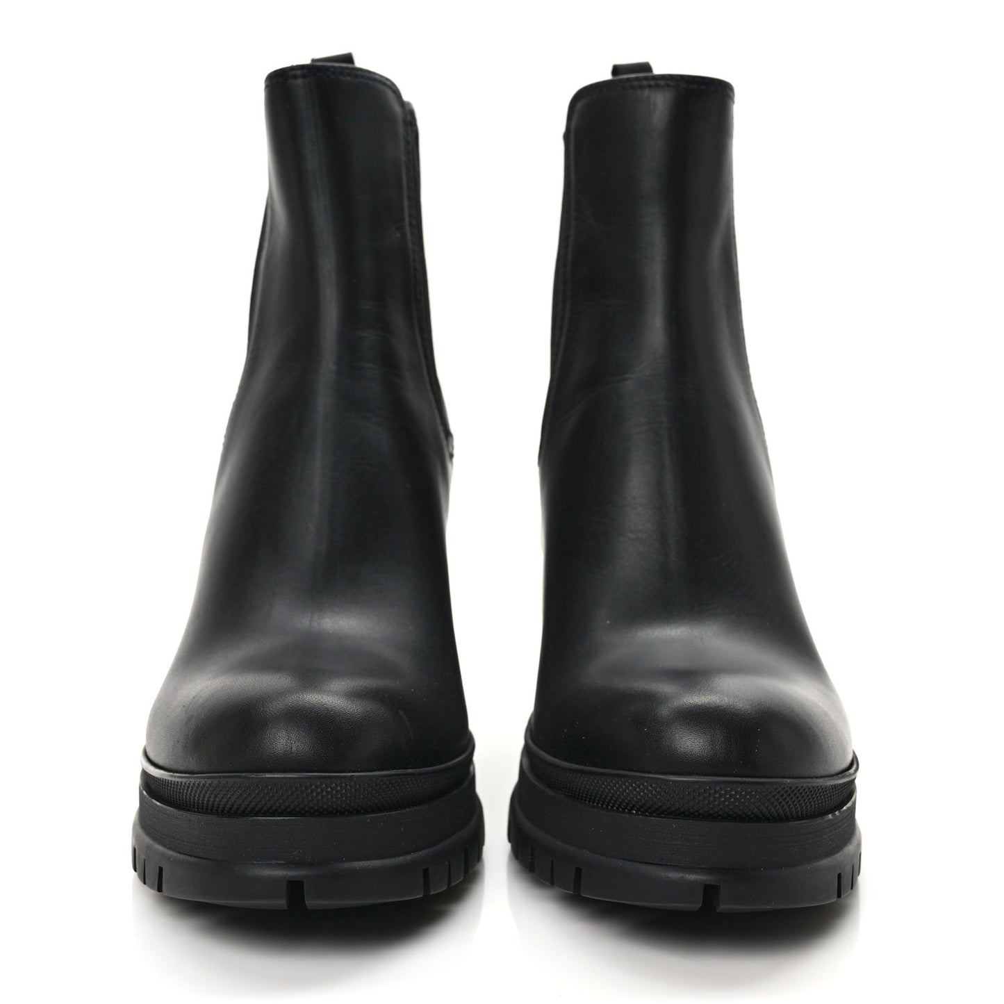 Vitello Montana Lug Sole Chelsea 55mm Boots 40 Black