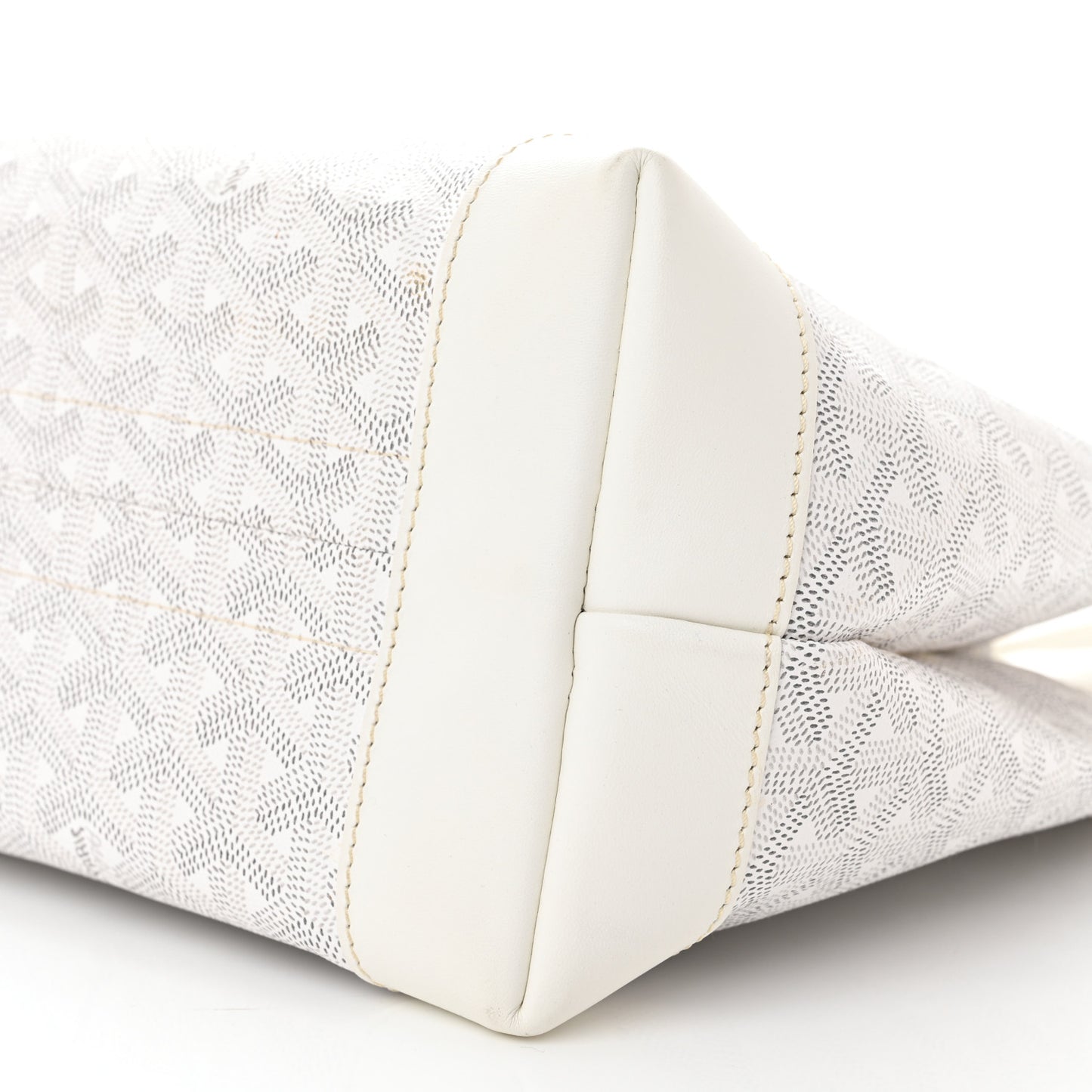 Goyardine Bellechasse PM White