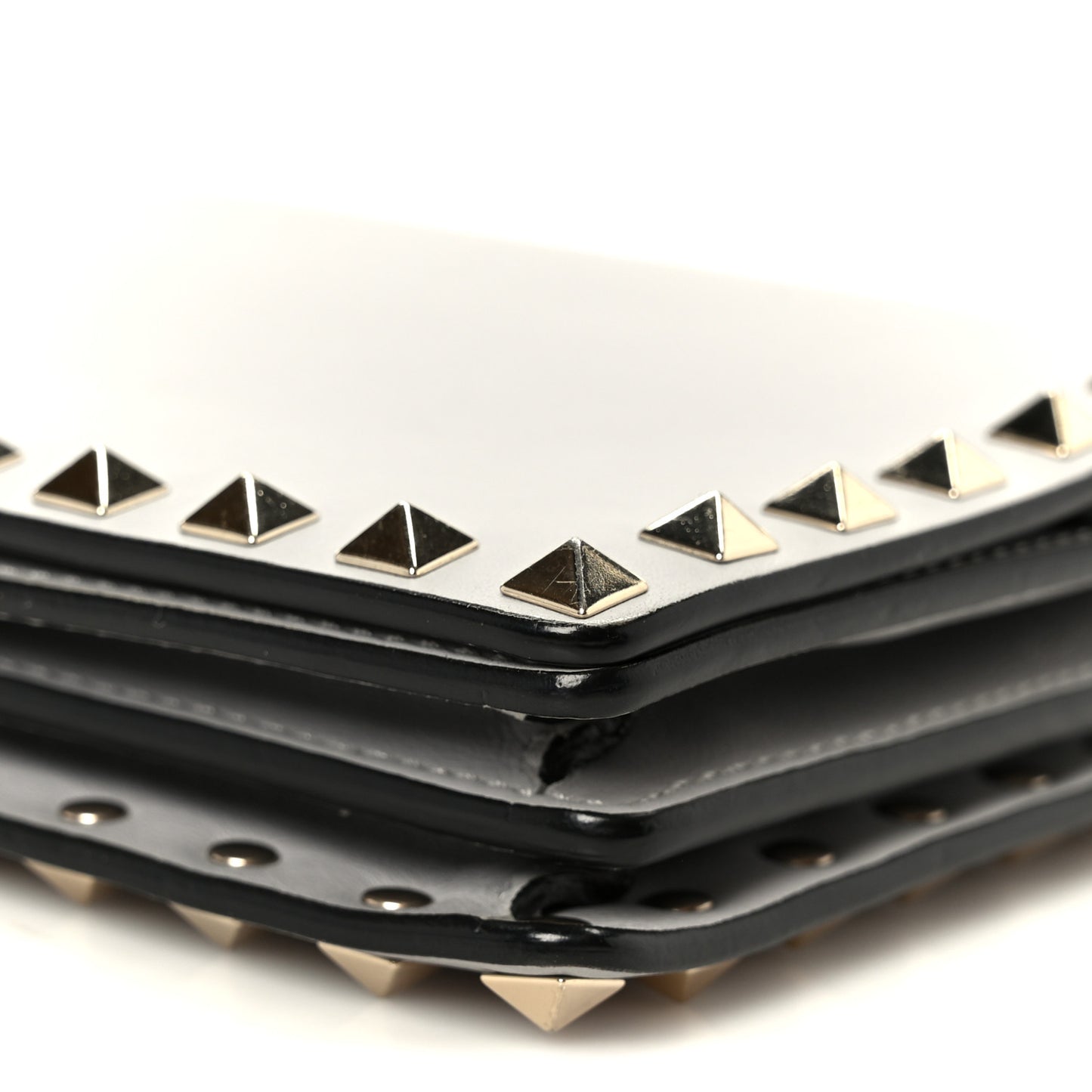 Calfskin Rockstud Wallet On Chain Pastel Grey