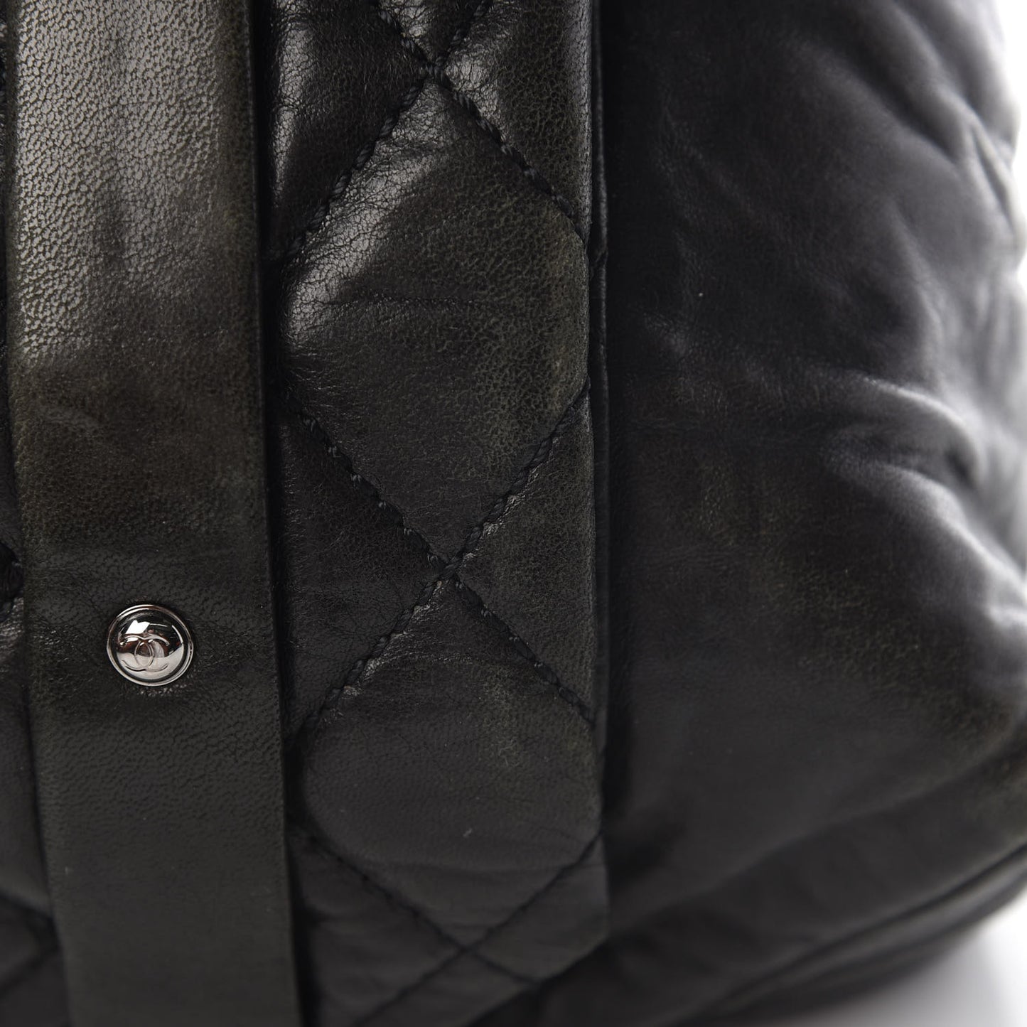 Lambskin Quilted 8 Knots Tote Black