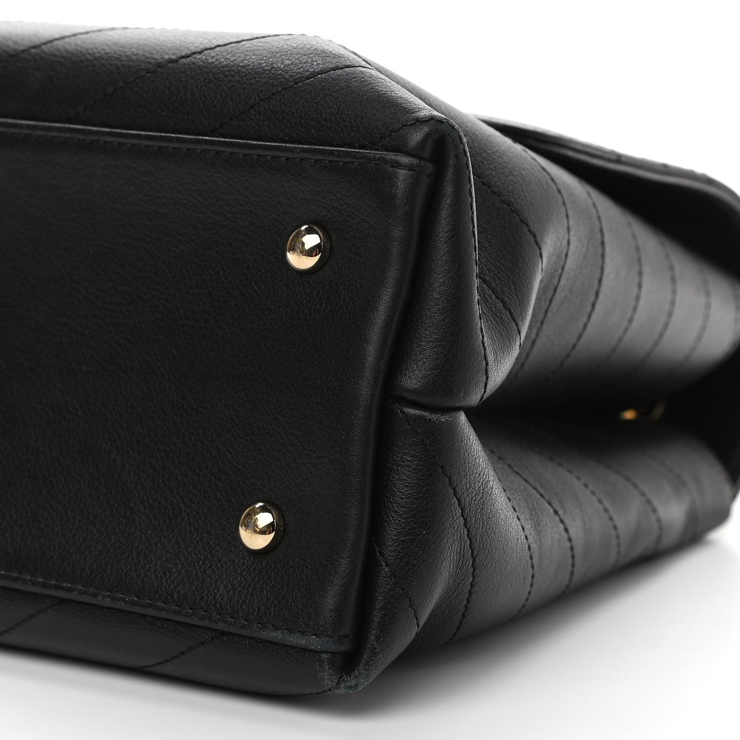 Grained Calfskin Chevron Stitched Medium Chic Top Handle Flap Black