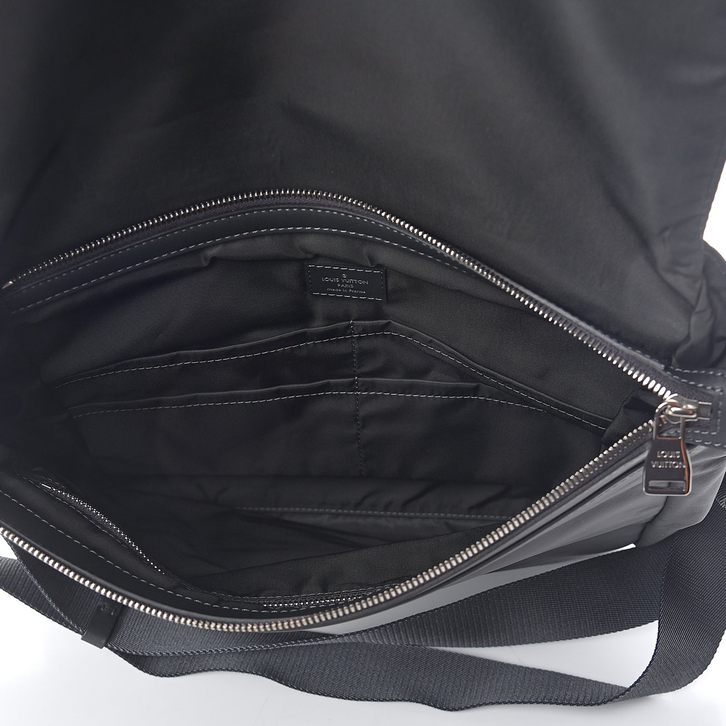 Calfskin Cross V Messenger Asphalt
