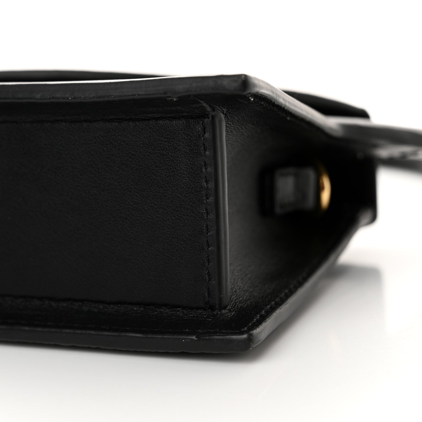 Smooth Calfskin Le Sac Rond Black