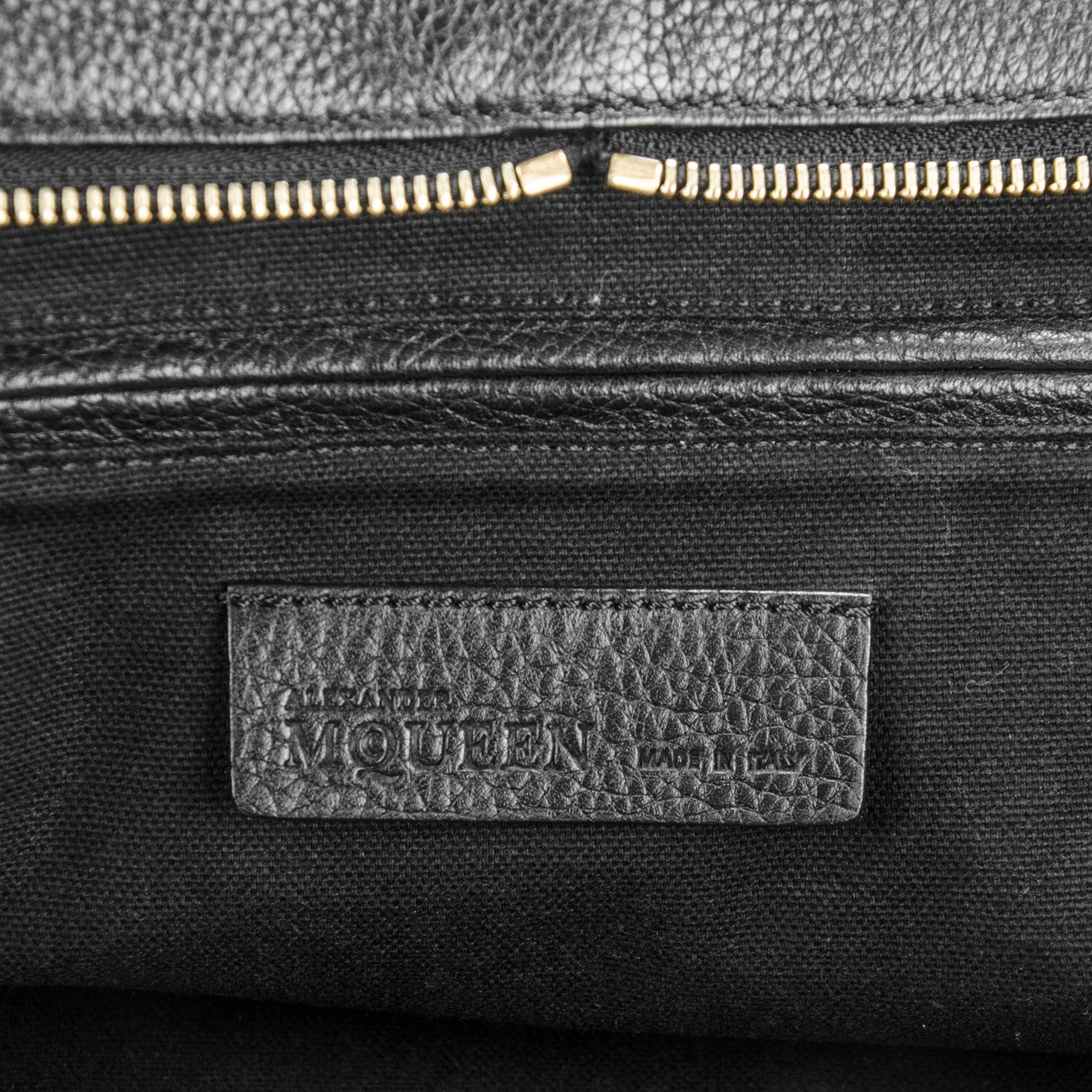 Alexander McQueen Pebbled Calfskin Large Skull Padlock Zip Around Tote Black 7 of 7