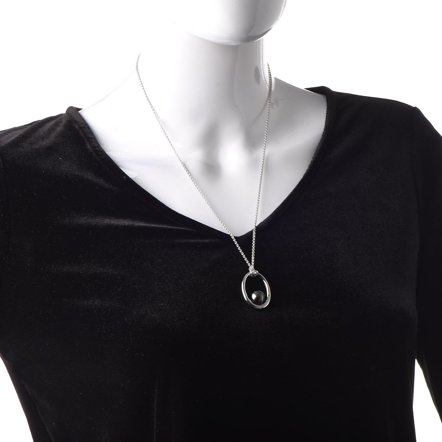 18K White Gold 11.5mm Black South Sea Pearl Pendant Necklace
