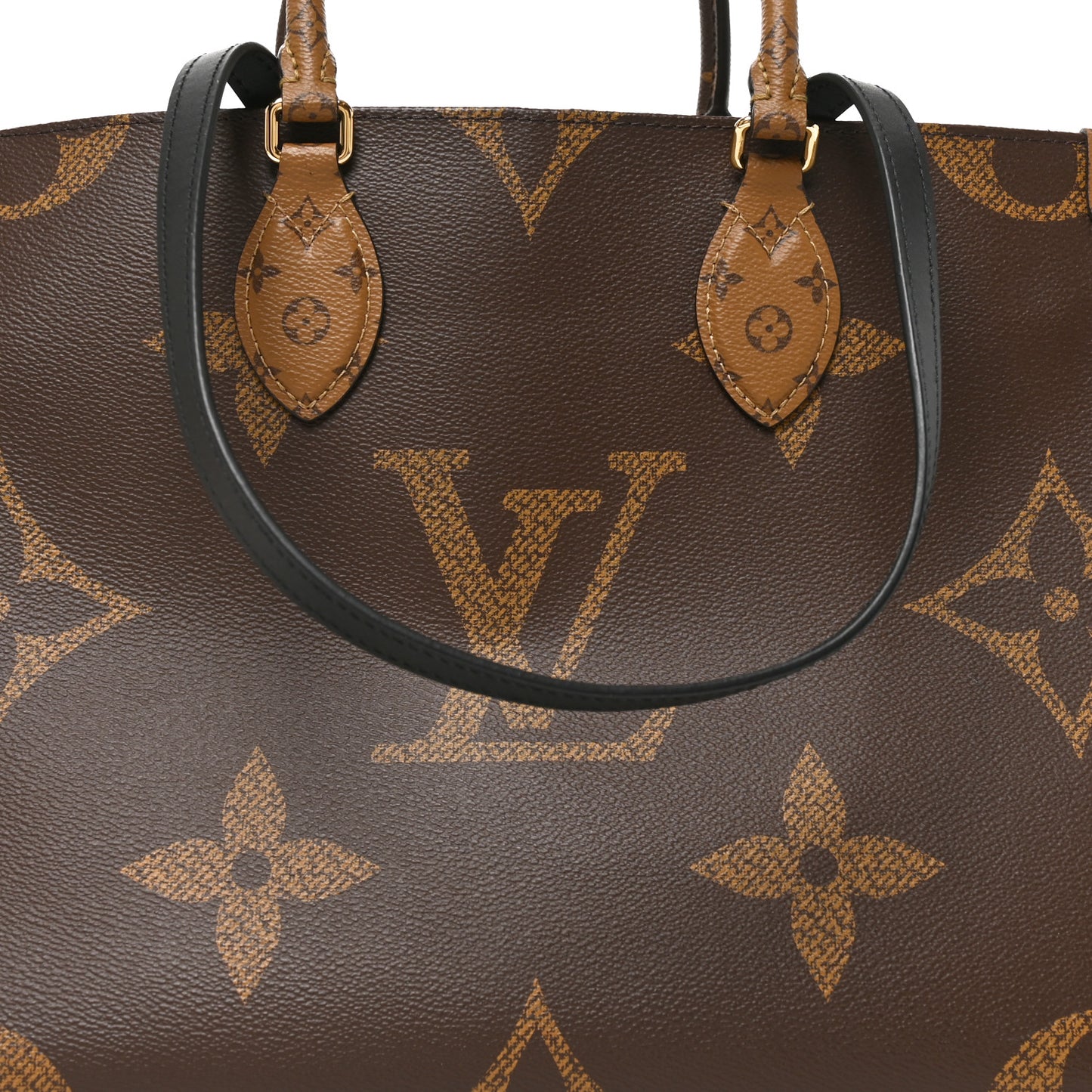 Reverse Monogram Giant Onthego MM