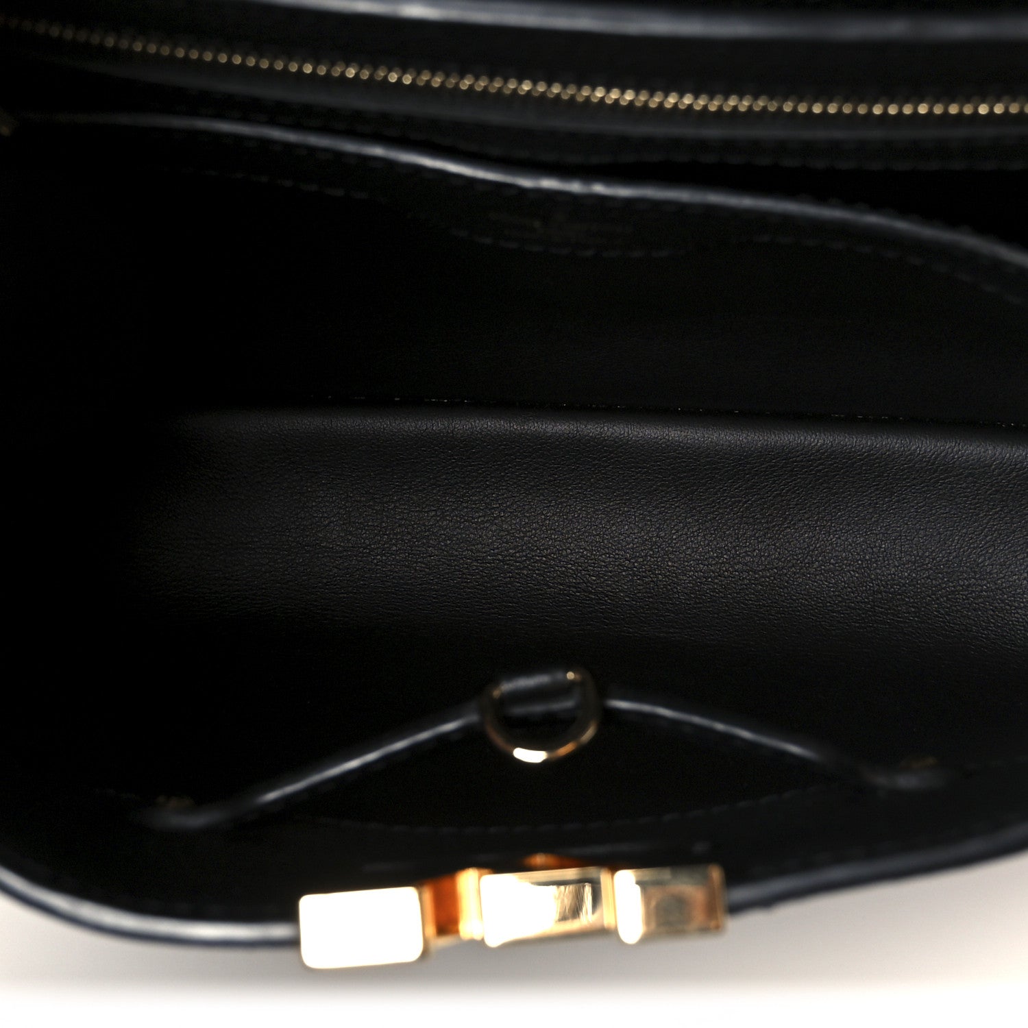 Louis Vuitton Taurillon Capucines Black White 5 of 9