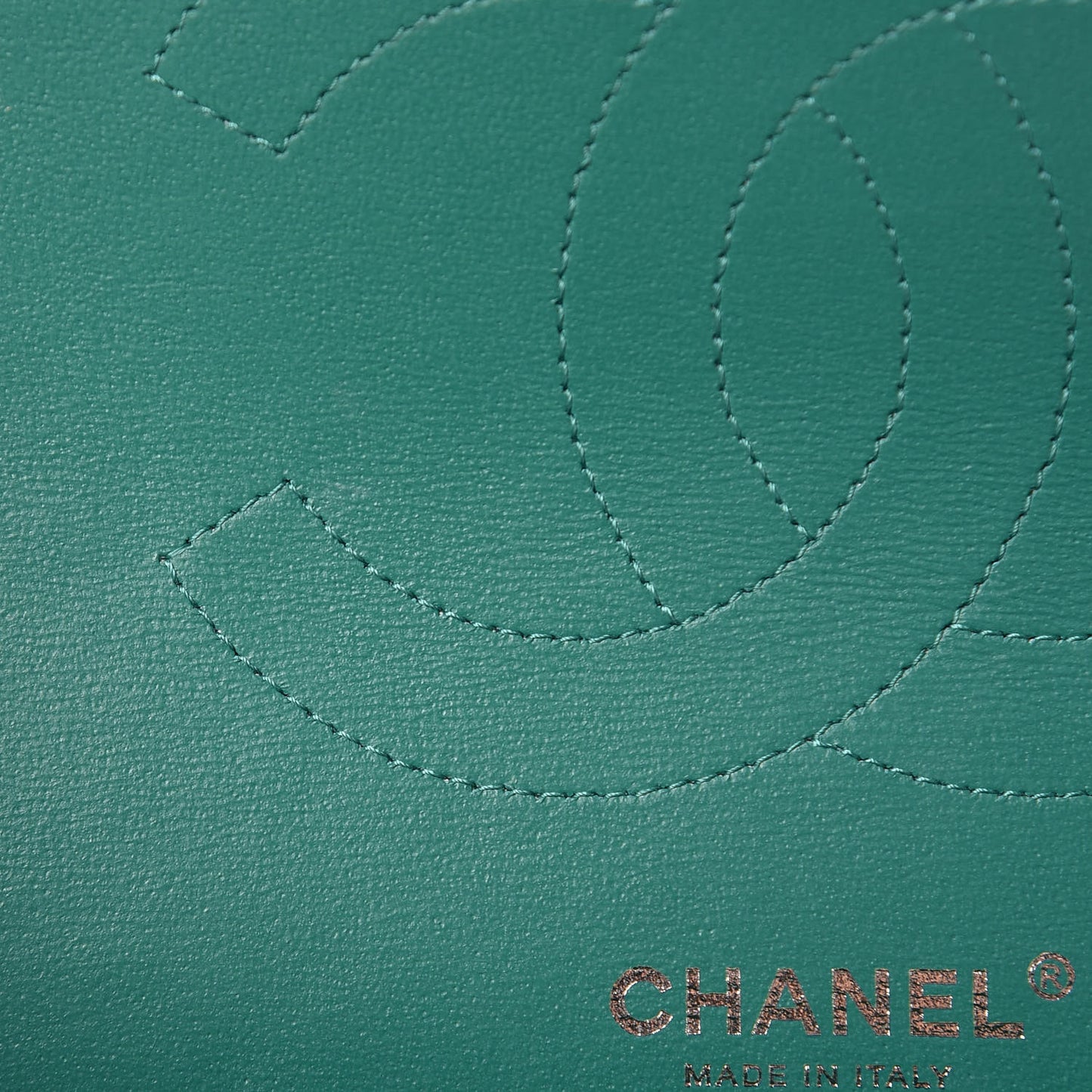 Caviar Chevron Quilted Jumbo Double Flap Green
