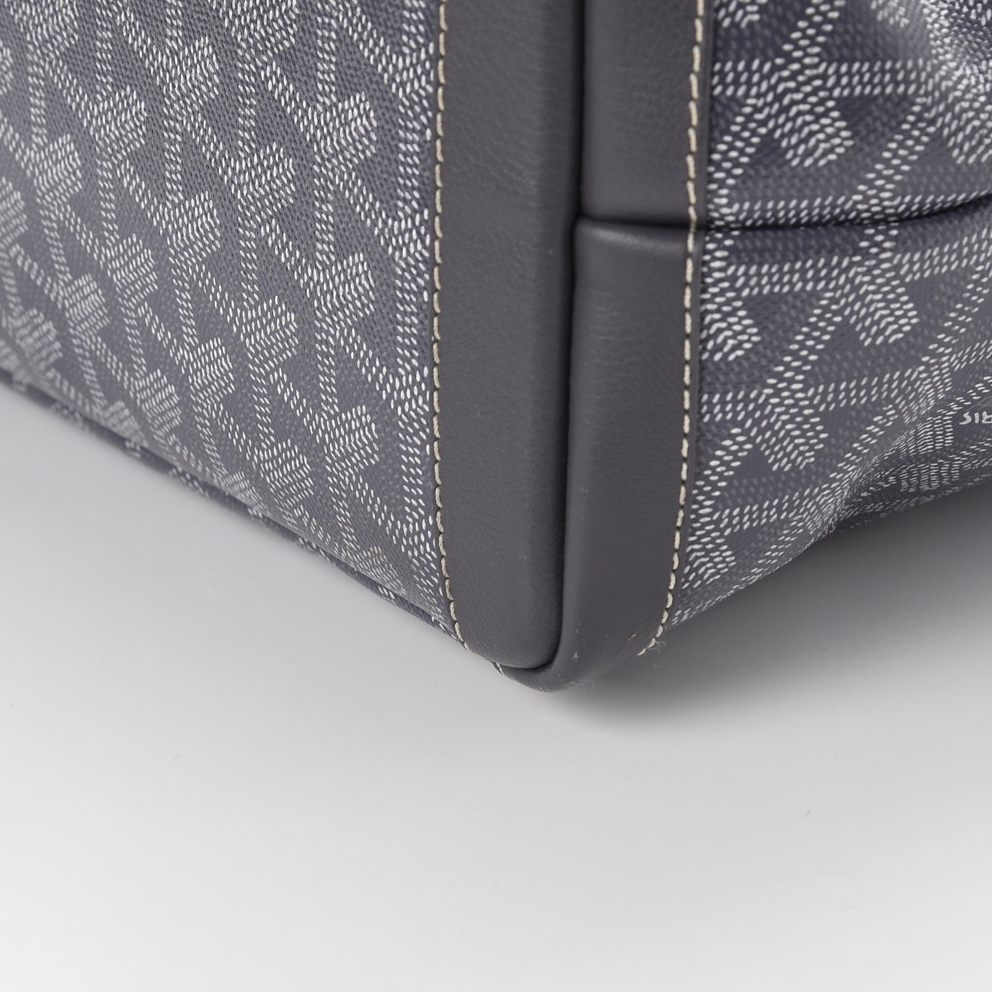 Goyardine Artois PM Grey