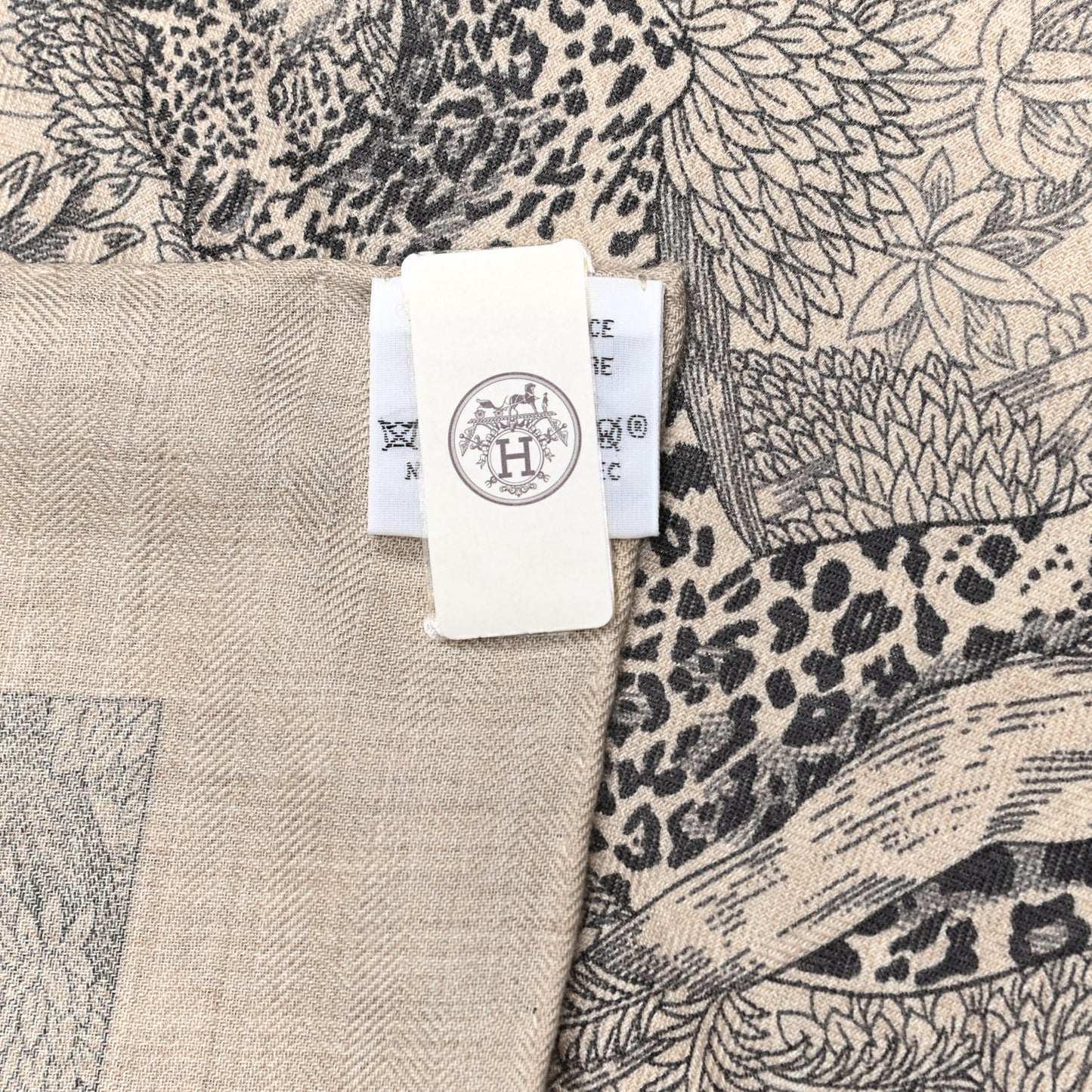 Cashmere Silk Faubourg Tropical Shawl 140 Naturel Gris Anthracite