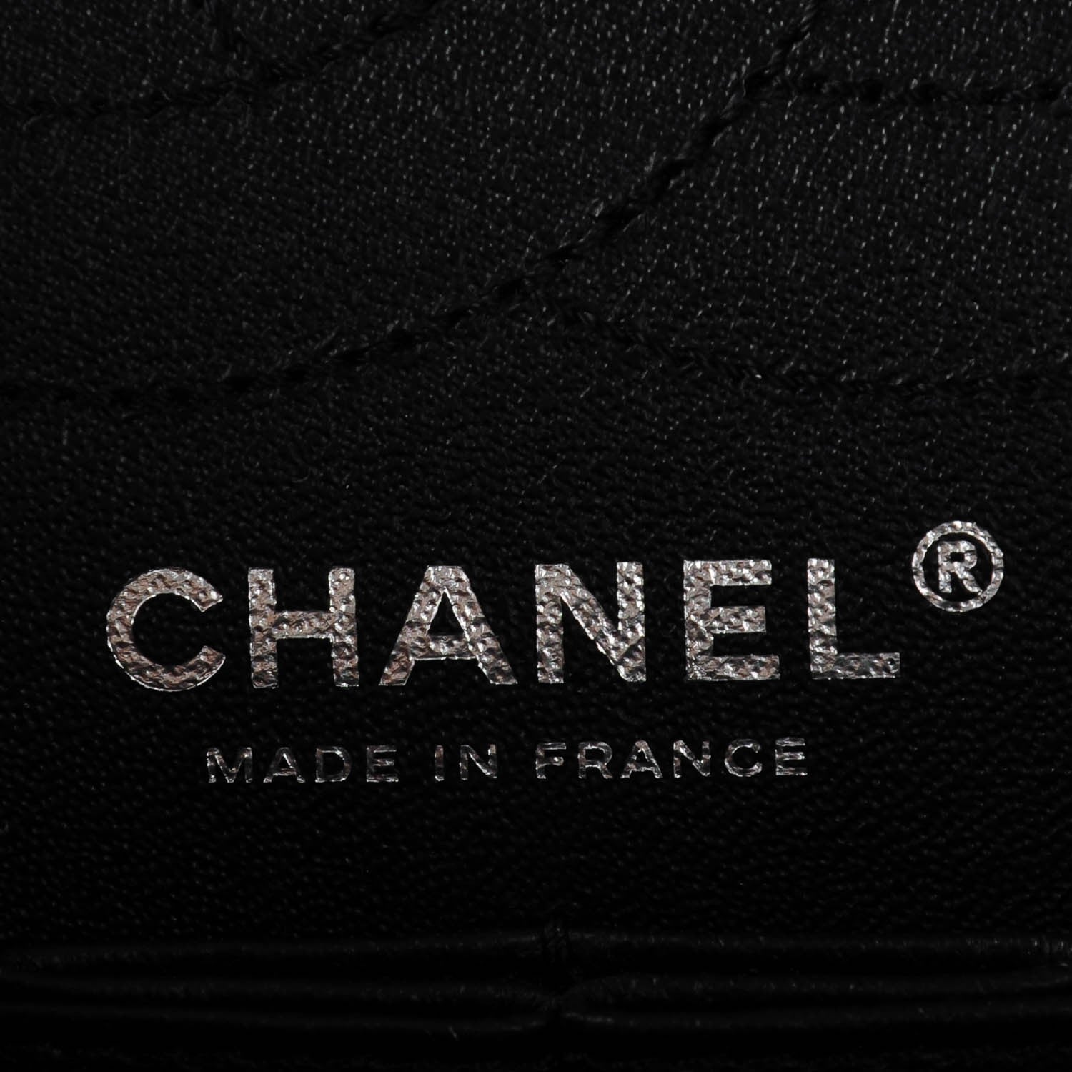 Chanel Aged Calfskin Chevron 2.55 Reissue 226 So Black 6 of 9