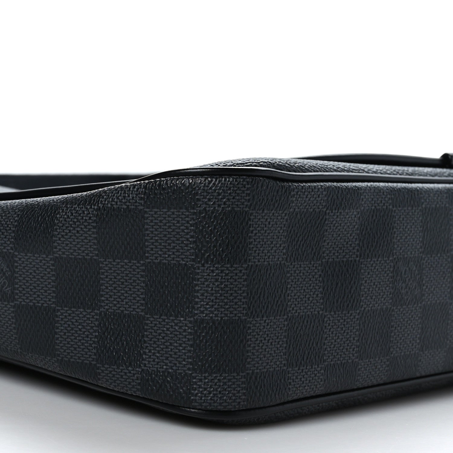 Louis Vuitton Damier Graphite Daniel MM 7 of 8