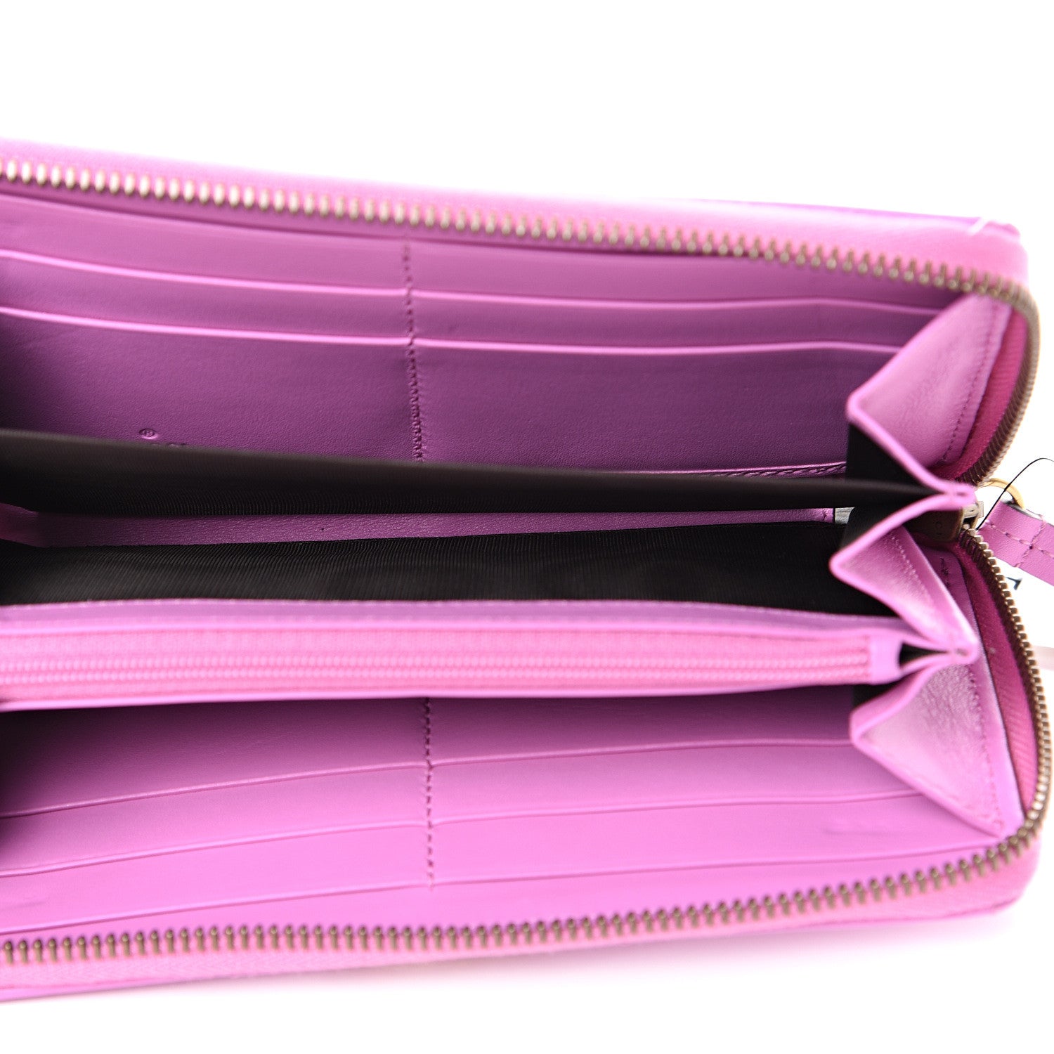 Gucci Calfskin Matelasse GG Marmont Zip Around Wallet Candy Mousse 4 of 8