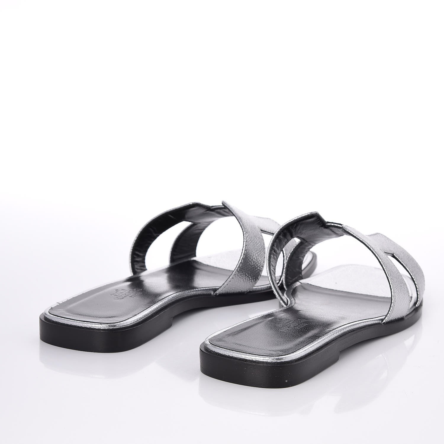 Hermes Metallic Epsom Oran Sandals 37 Argent 4 of 7