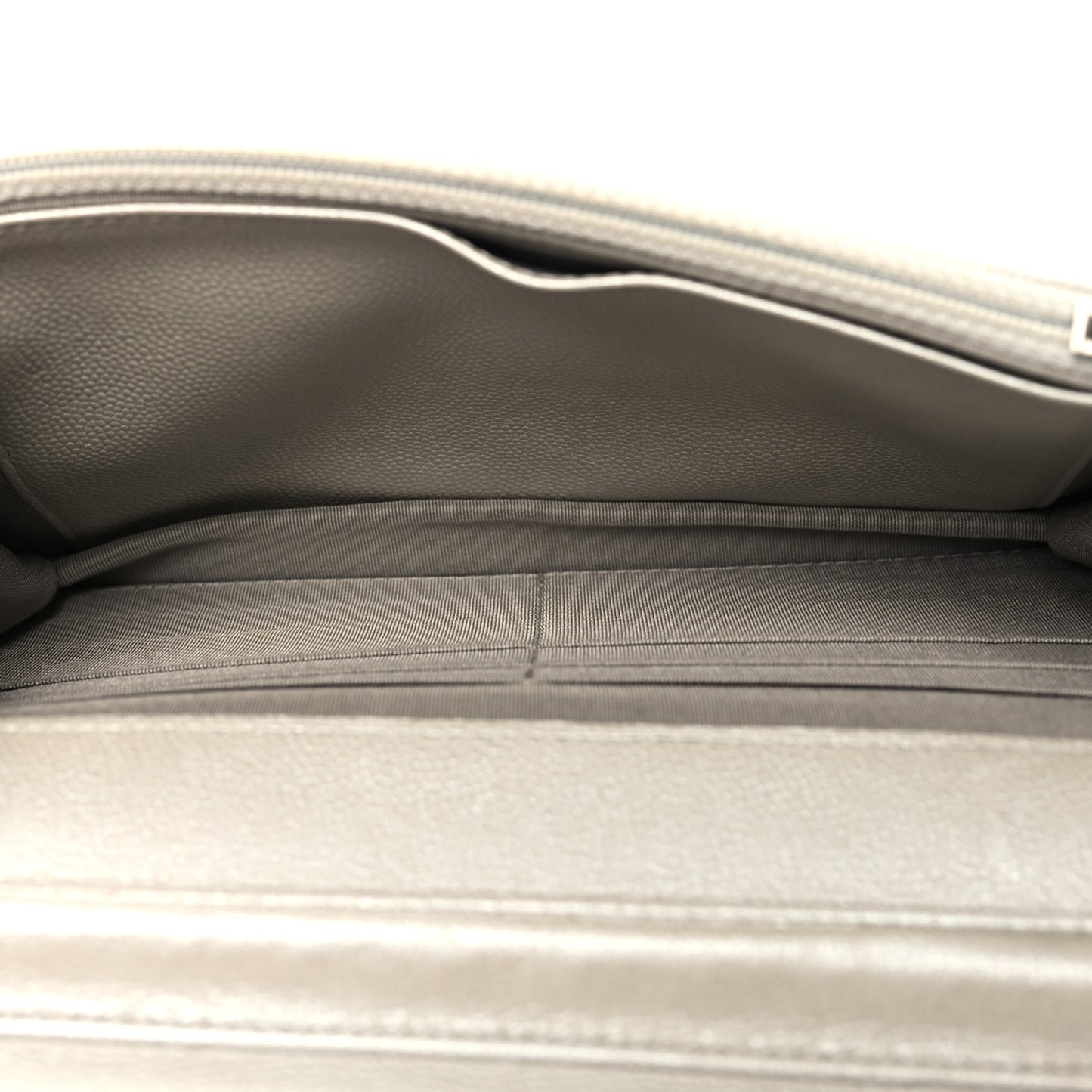 Caviar Sevruga Wallet on Chain WOC Silver