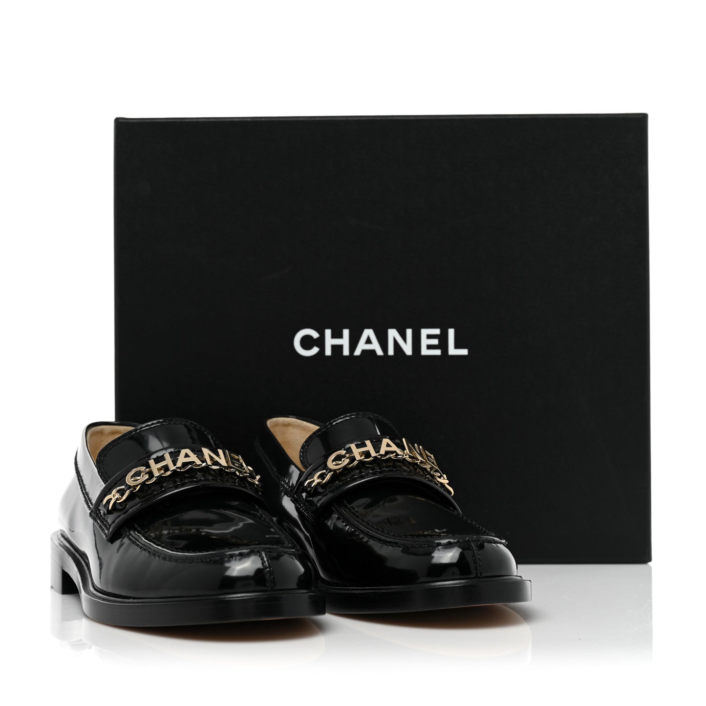 Shiny Calfskin Logo Loafers 39 Black