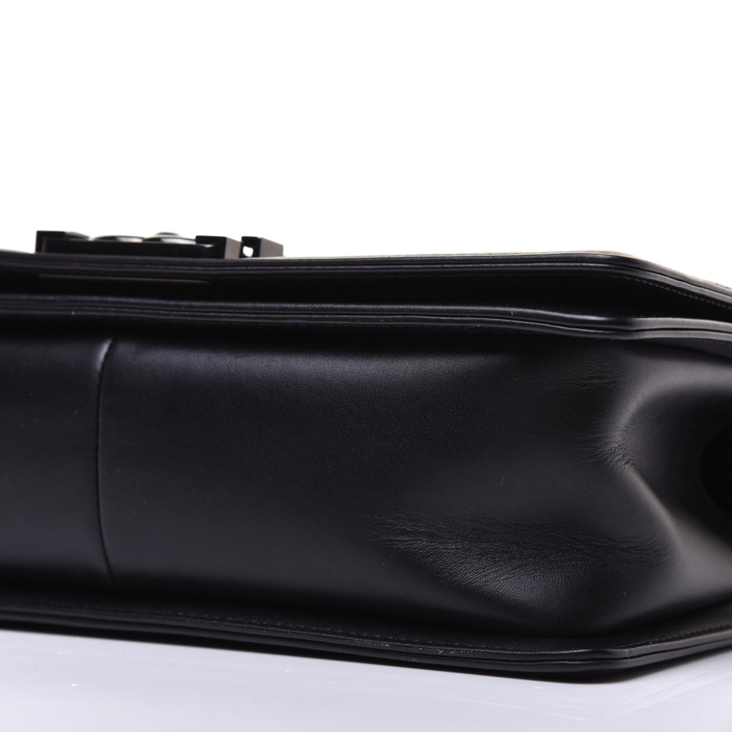 Calfskin Painted Chevron Embossed Medium Boy Flap Black