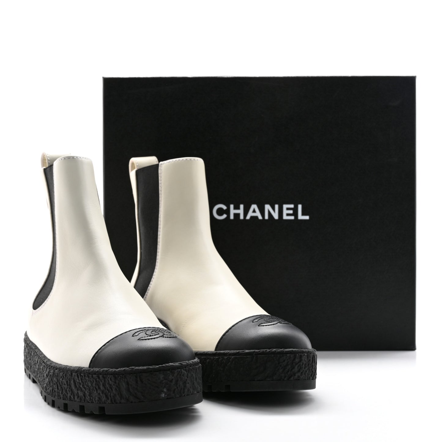 Calfskin Cap Toe CC Ankle Boots 41 White Black