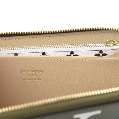 Louis Vuitton Monogram Giant Zippy Wallet Kaki White 5 of 5