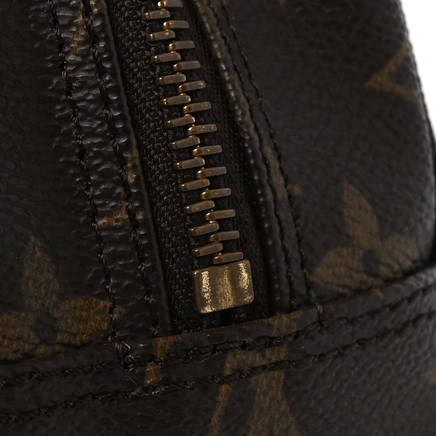 Louis Vuitton Monogram Trousse Toilette 28 11 of 11