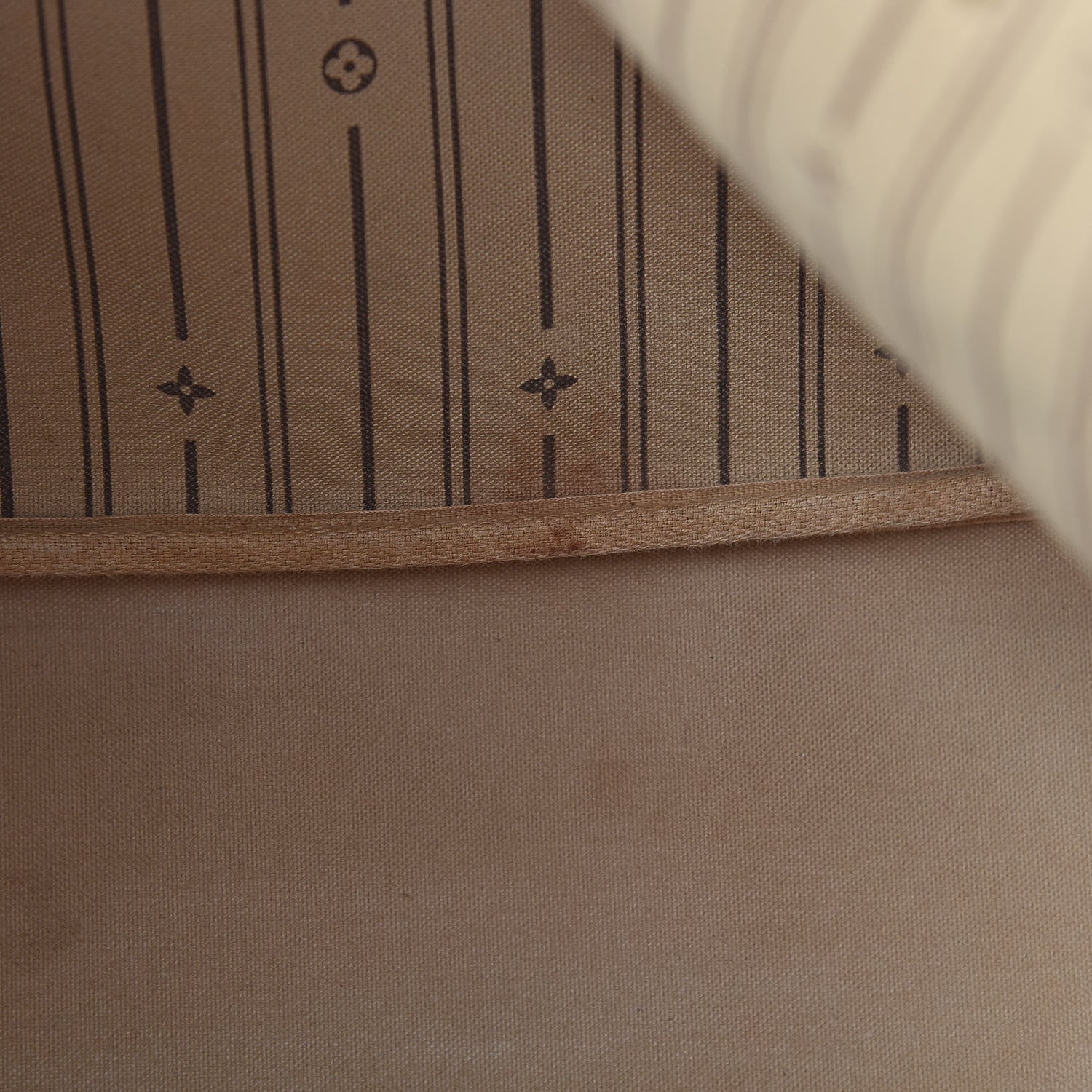 Louis Vuitton Monogram Neverfull GM 13 of 17