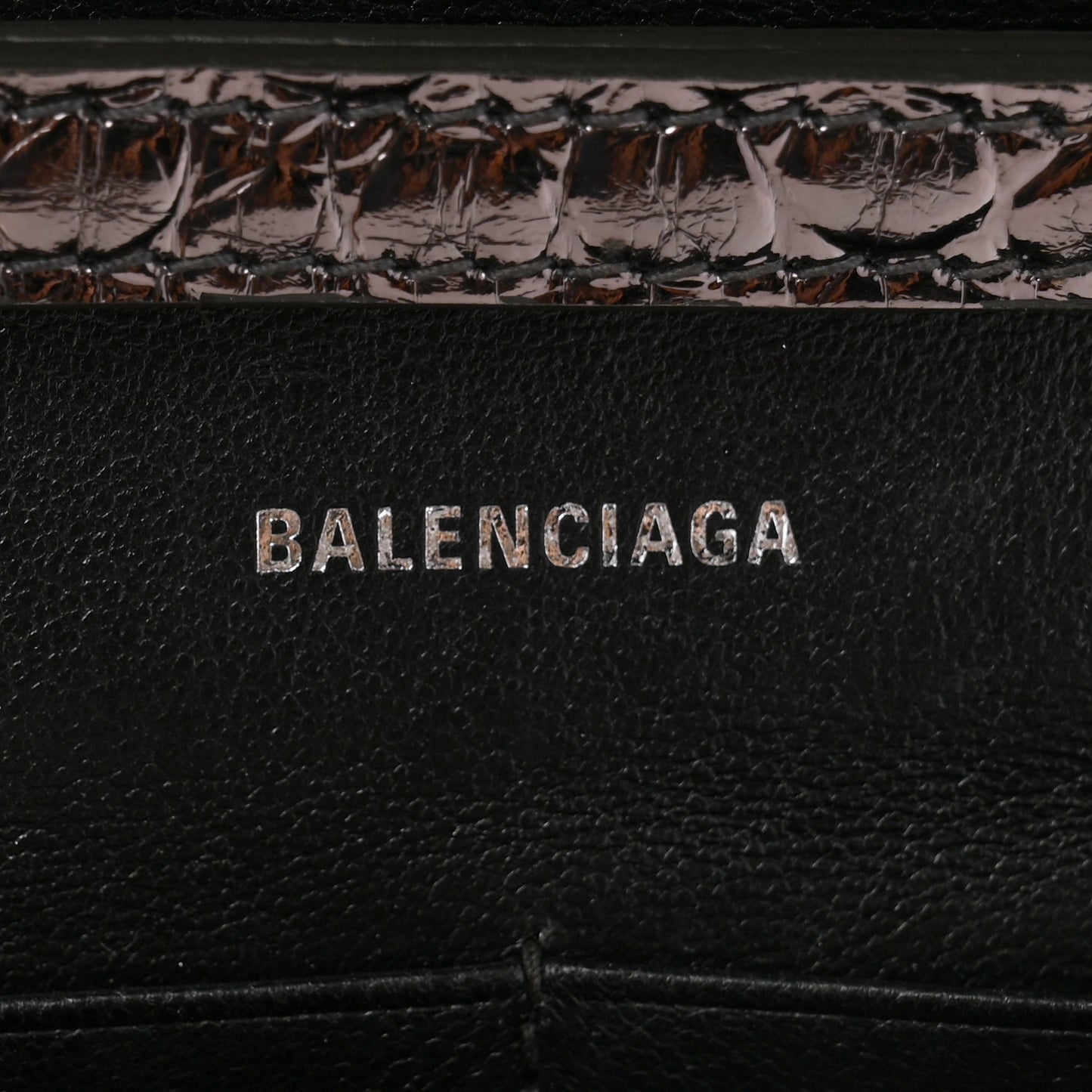 Shiny Metallic Calfskin Crocodile Embossed Hourglass Chain Bag Gunmetal