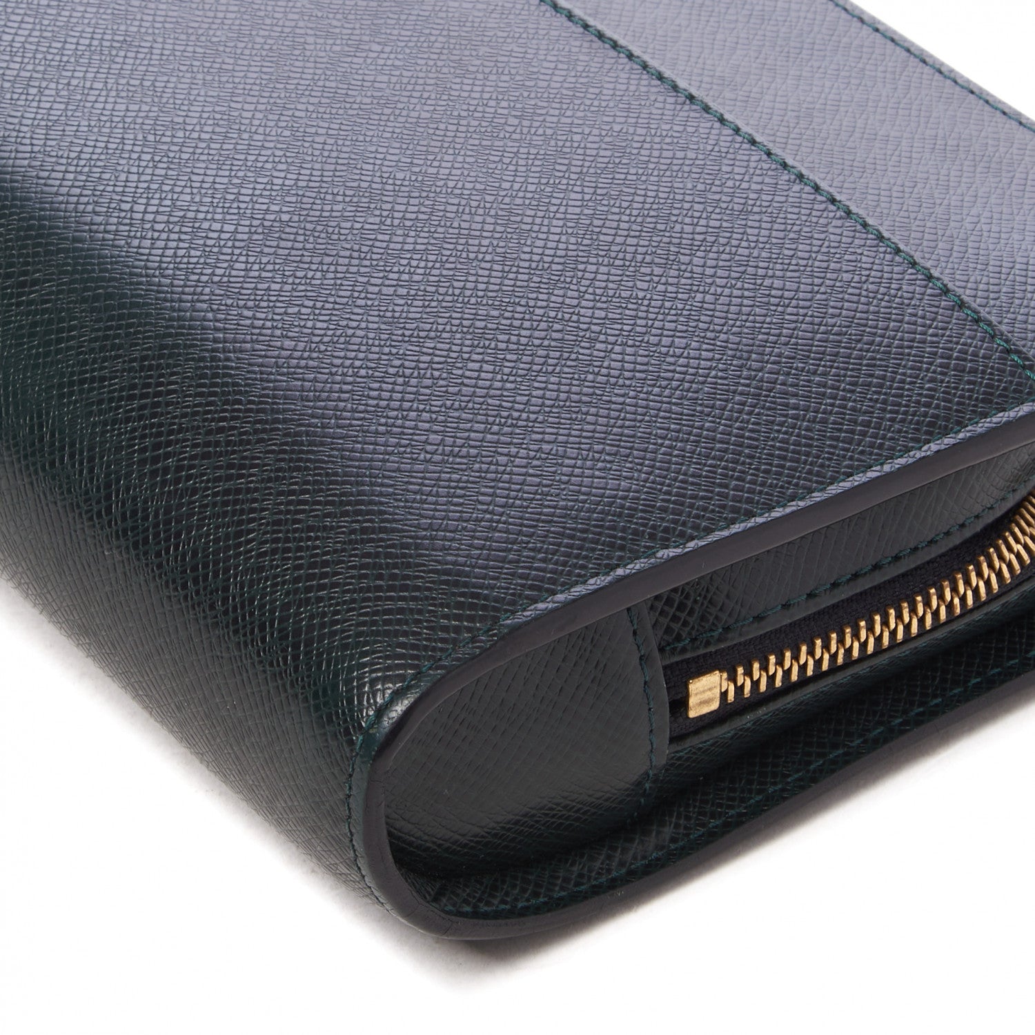 Louis Vuitton Taiga Baikal Pochette Epicea 4 of 7
