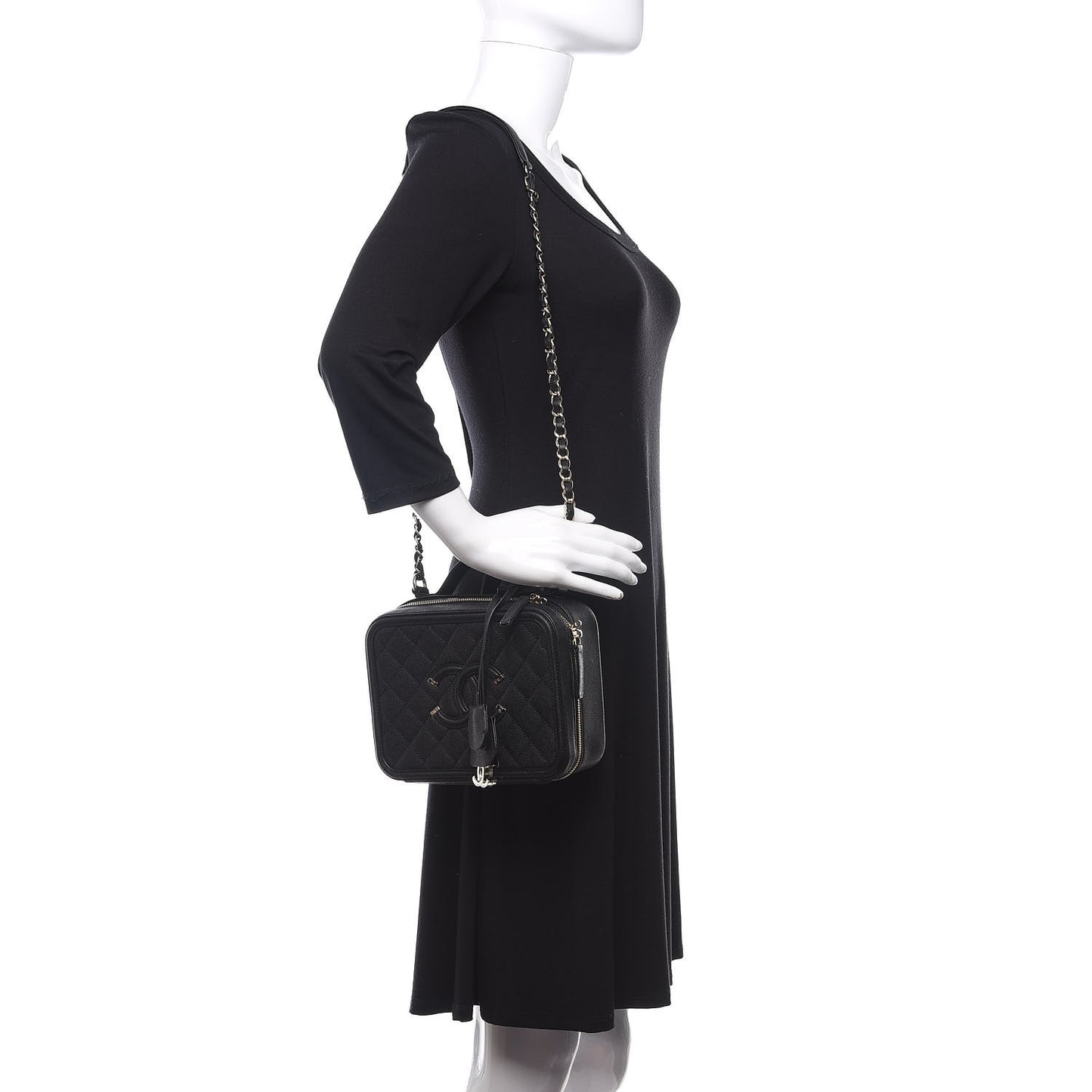 Caviar Quilted Large CC Filigree Vanity Case Black