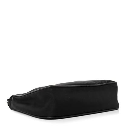 Prada Nylon Re-Edition 2005 Shoulder Bag Black 4 of 17