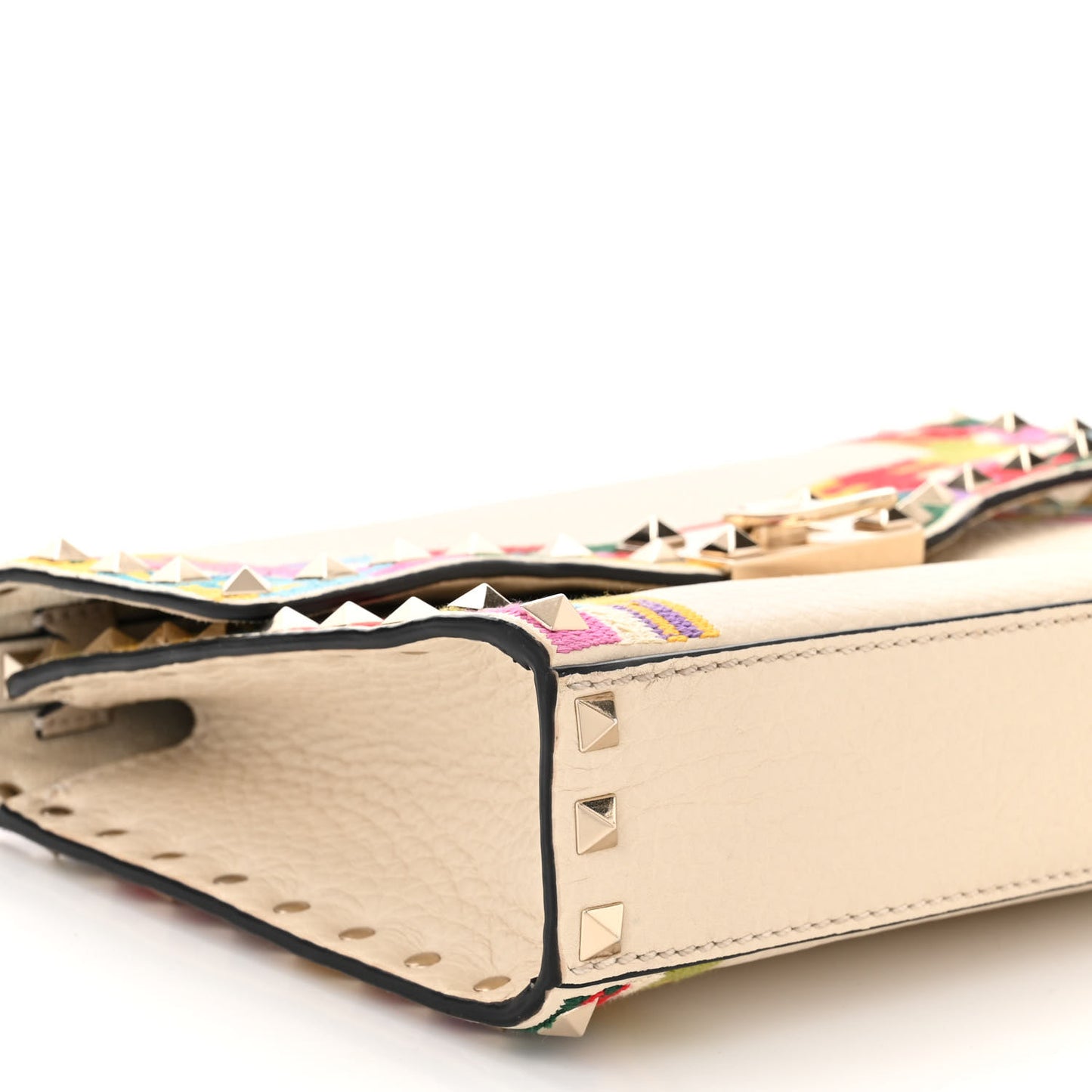 Pebbled Calfskin Embroidered Medium Rockstud Flip Lock Crossbody Bag Ivory