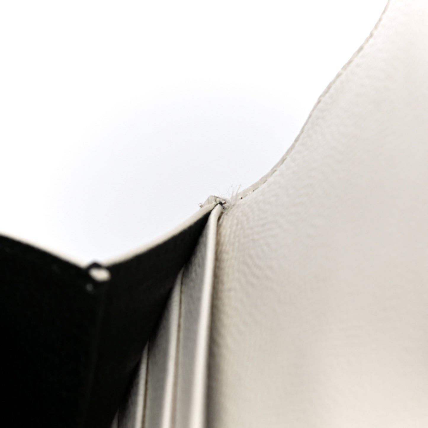 Grain De Poudre Matelasse Chevron Monogram Flap Wallet Crema Soft